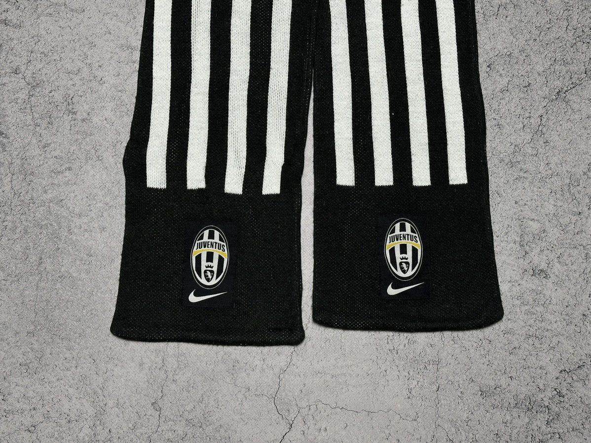 Nike Vintage Nike Juventus Football Scarf Soccer Size ONE SIZE - 3 Thumbnail