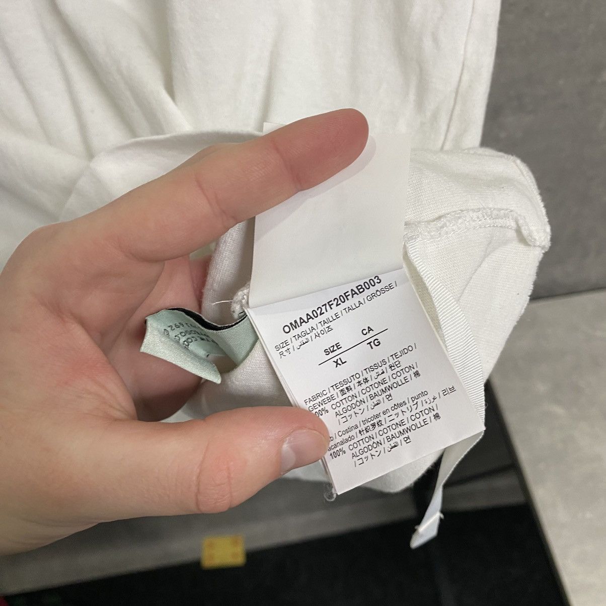Off-White Off-White T-Shirt Big Logo Size US XL / EU 56 / 4 - 18 Thumbnail