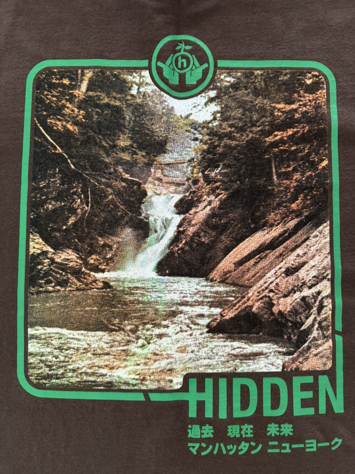 HIDDEN HIDDEN NY waterfall tee shirt brown- size Large Size US L / EU 52-54 / 3 - 2 Thumbnail