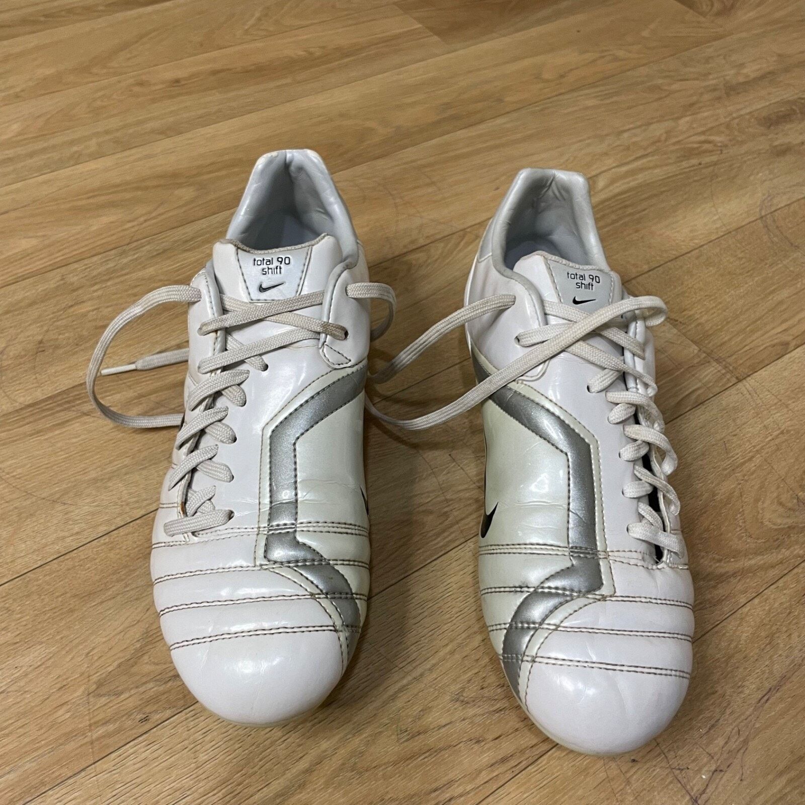 Nike vintage Nike Total 90 shift Soccer Cleats football boots Size US 9 / EU 42 - 2 Thumbnail