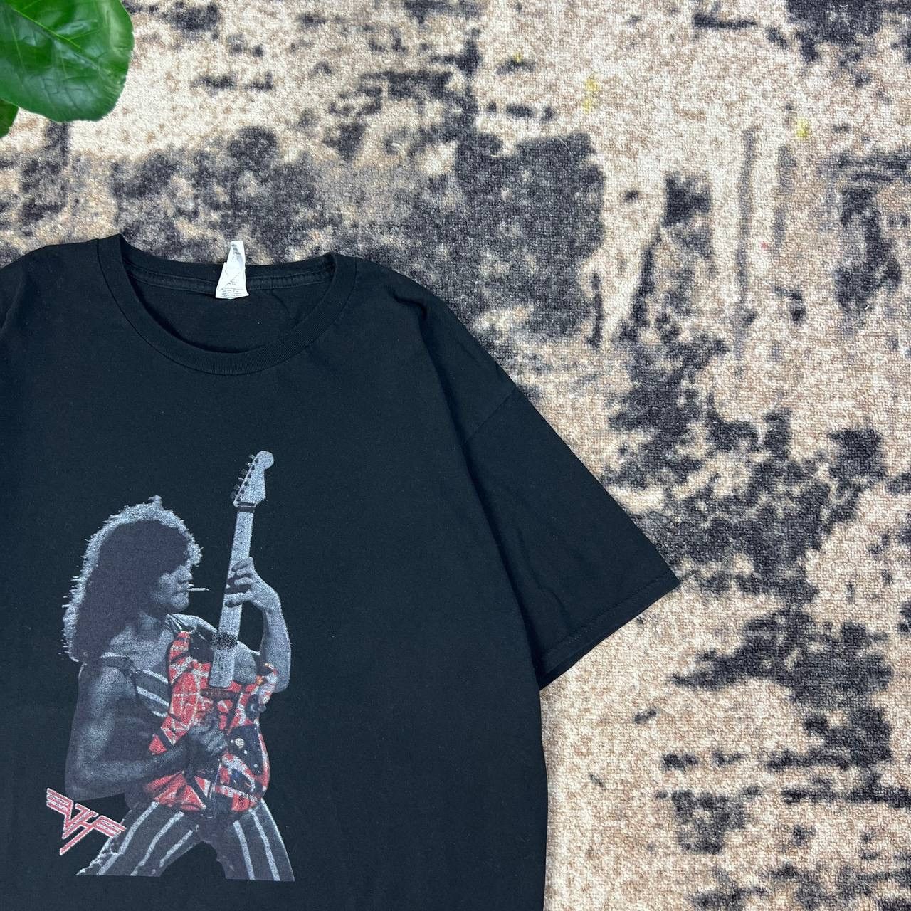 Band Tees Van Halen Vintage Y2K Big Logo Rock Band T-Shirt 1TS75 Size US XXL / EU 58 / 5 - 2 Thumbnail