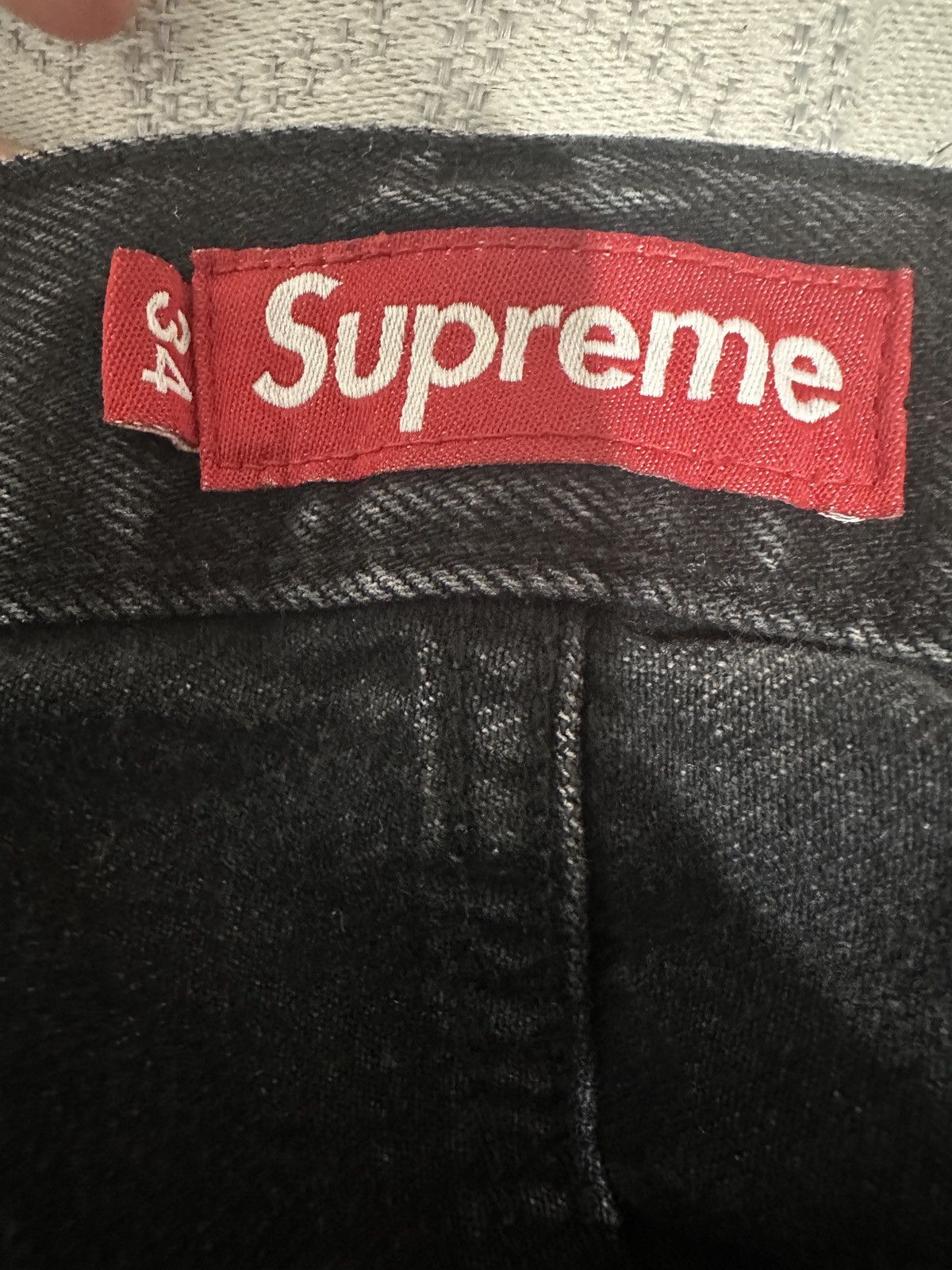 Supreme Supreme Distressed Loose Fit Selvedge Jeans 34 Washed Black Size US 34 / EU 50 - 4 Thumbnail
