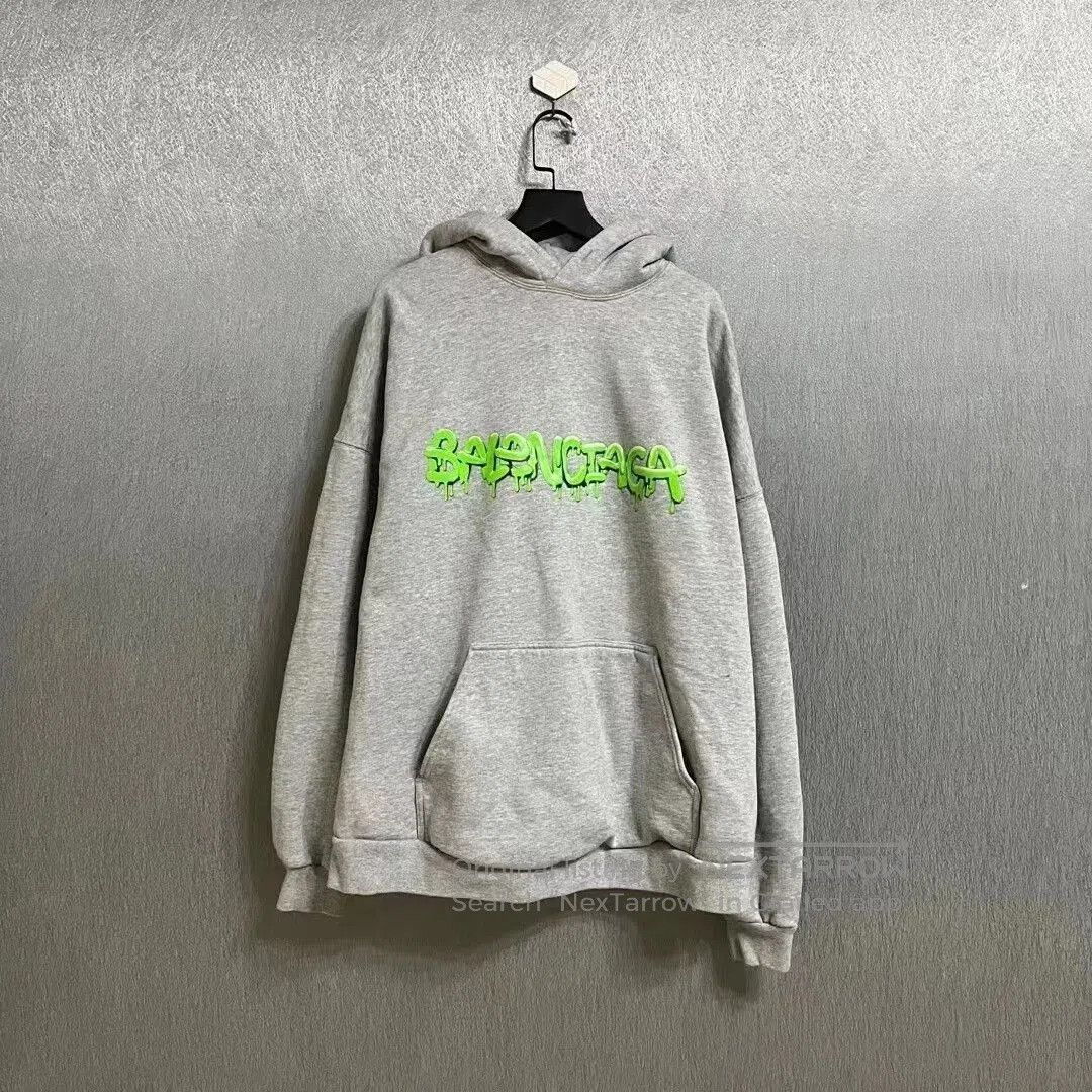 Balenciaga balenciaga logo hoodie with slime colorway. Size US M / EU 48-50 / 2 - 1 Thumbnail