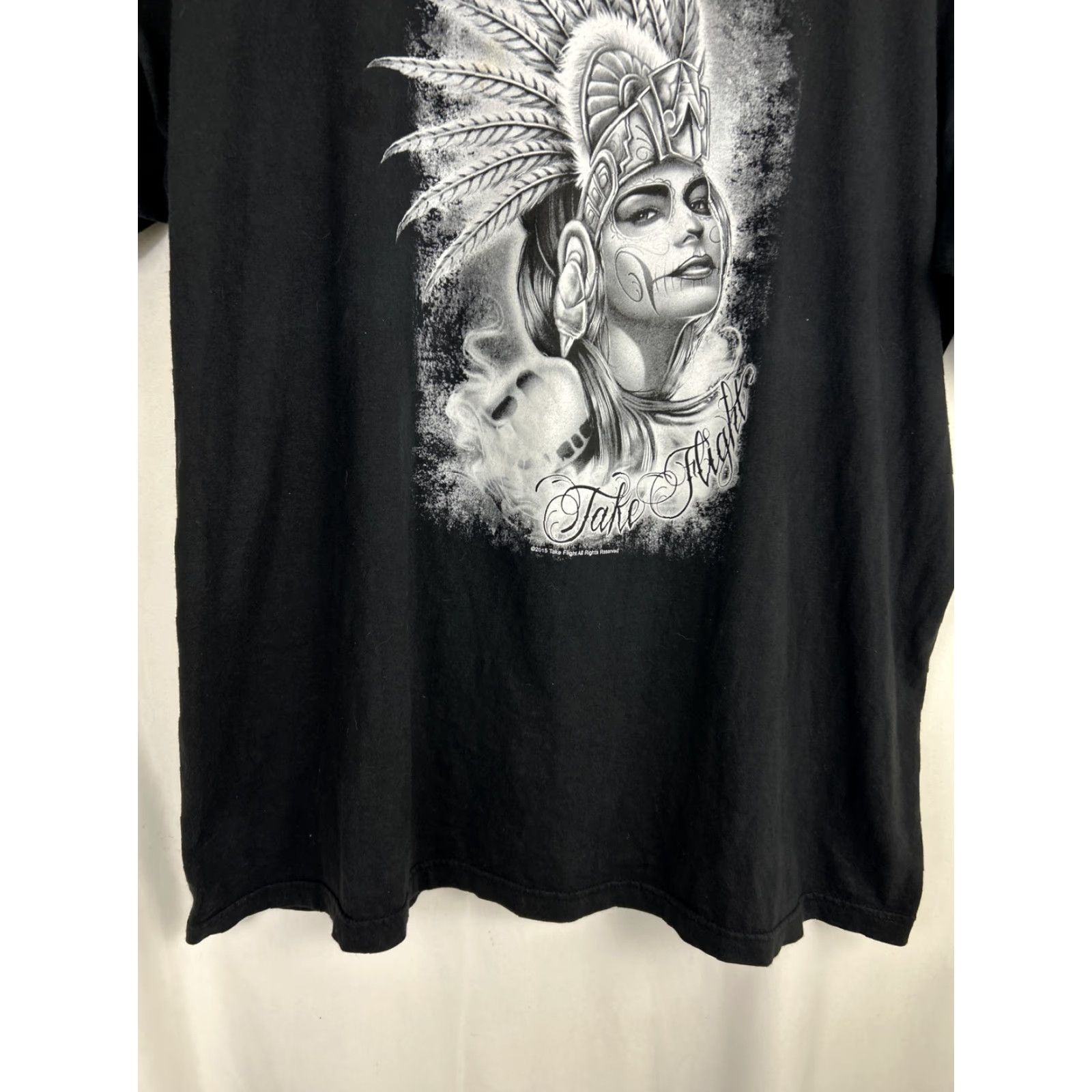 Vintage VINTAGE Take flight Mens 4XL Short Sleeve Black T-Shirt Native Woman Aztec Headdress Take Flight Mens 4XL Short Sleeve Black T-Shirt Aztec Size US XXL / EU 58 / 5 - 6 Thumbnail