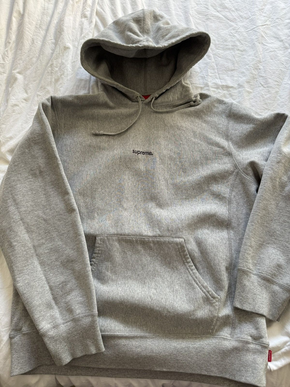 Supreme Supreme Micro Logo Grey Large Hoodie FW19 BOGO Size US L / EU 52-54 / 3 - 1 Thumbnail