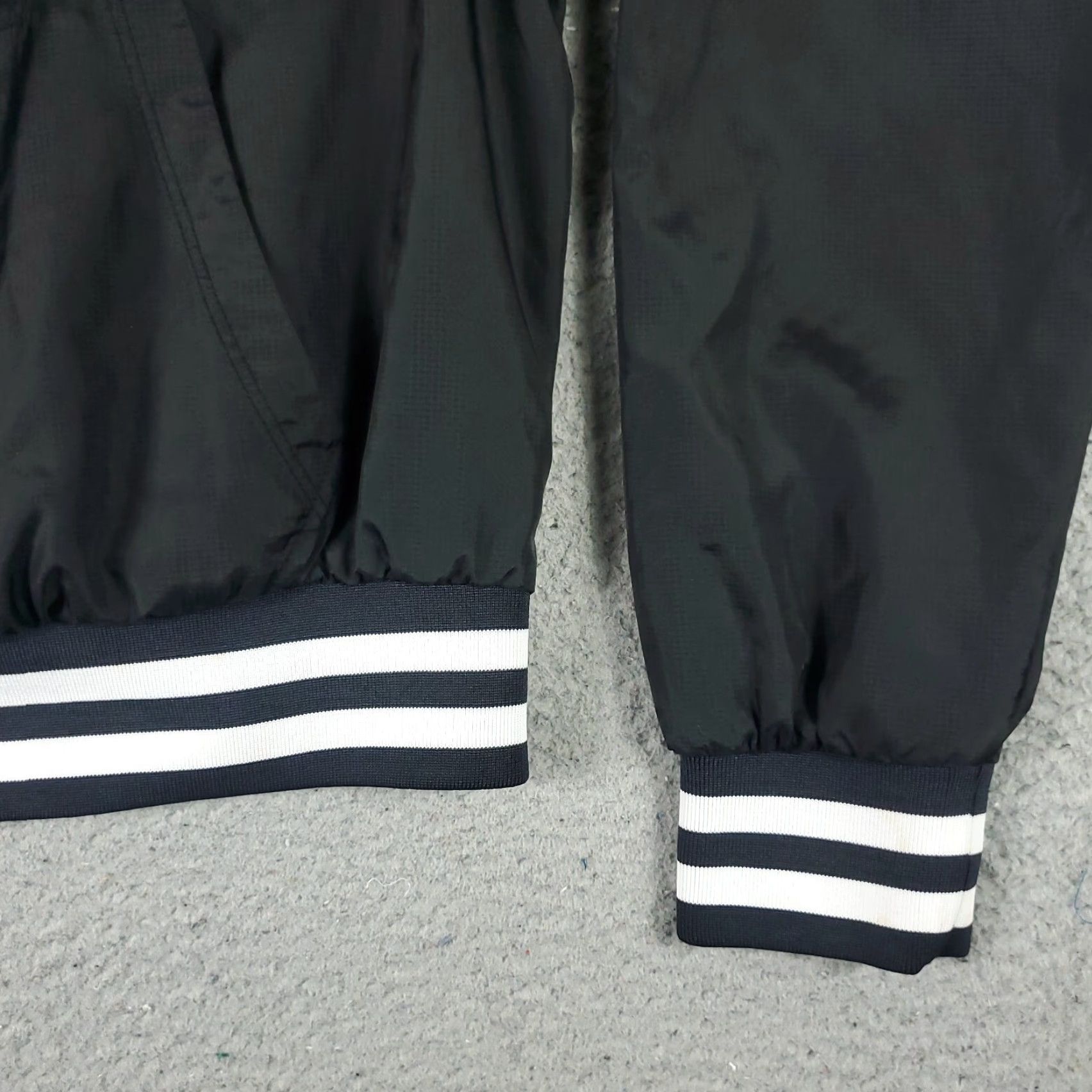 Champion Champion Jacket Womens XS Black Windbreaker Jacket Sport Logo All Seasons Fall Winter Spring Womens Size XS / US 0-2 / IT 36-38 - 5 Thumbnail