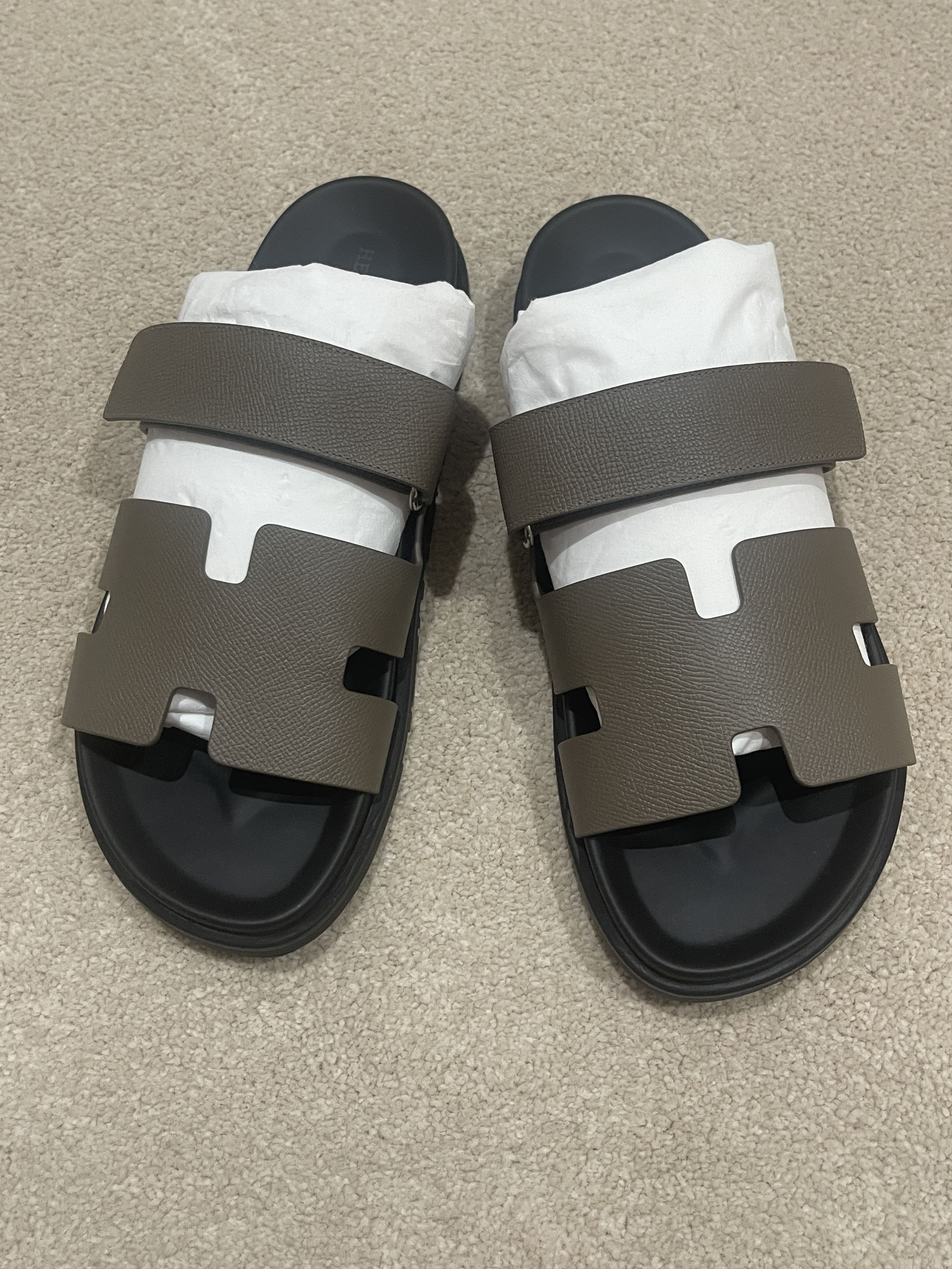 Hermes Hermès Brand New, Unworn Men's Etoupe Epsom Chypre Sandals Size US 10 / EU 43 - 3 Thumbnail