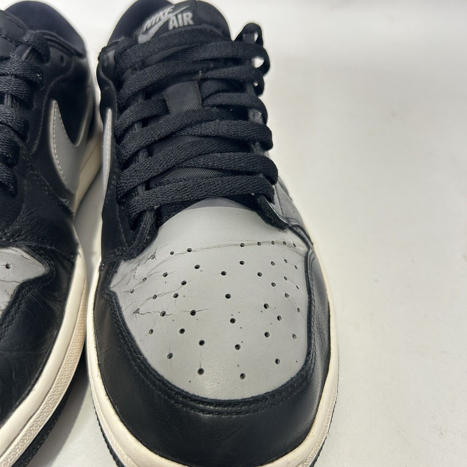 Jordan Brand Nike Air Jordan 1 Retro Low OG “Shadow” 2015 Size US 10.5 / EU 43-44 - 9 Thumbnail