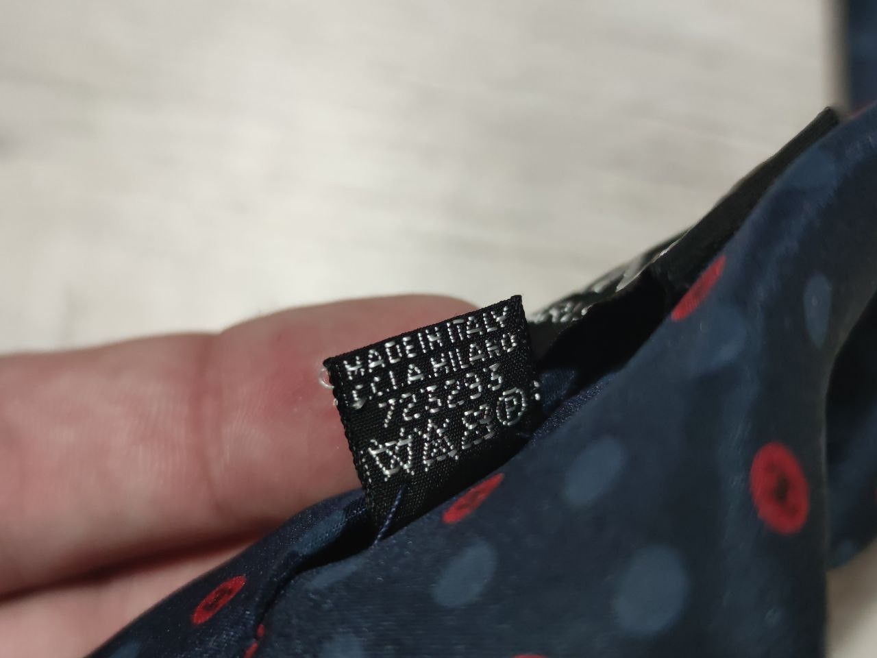 Chanel Chanel COCO Emblem Polka Dot Pattern Mens Silk Tie Necktie Size ONE SIZE - 8 Thumbnail