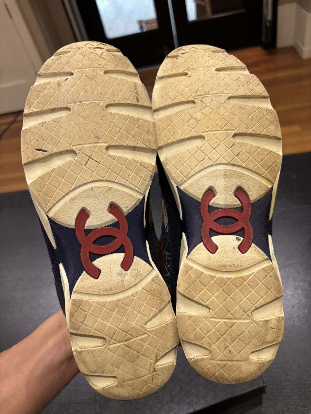 Chanel Chanel Graffiti Heart Sneaker Size US 8 / EU 41 - 6 Thumbnail