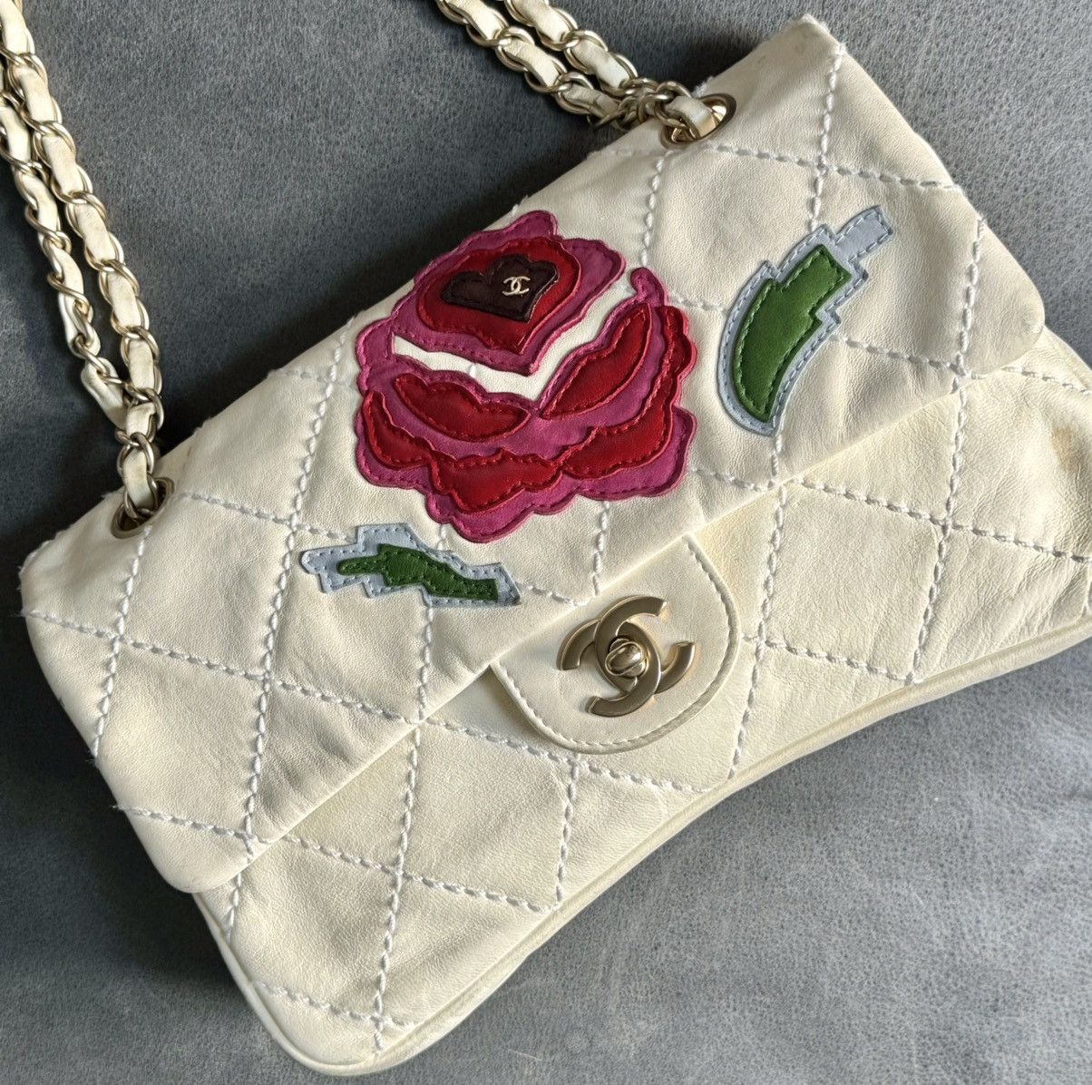 image of Chanel Camellia Flower Patch Flap In White, Women's