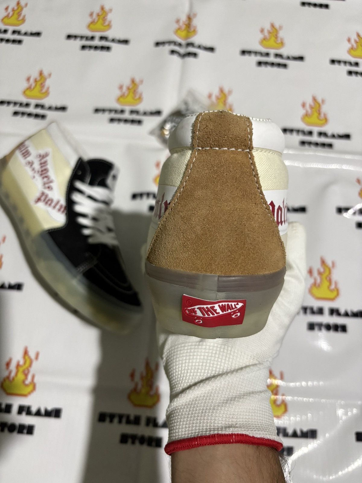 Palm Angels × Vans Vans x Palm Angels Sk8-Mid Vlt Lx Size US 9.5 / EU 42-43 - 3 Thumbnail