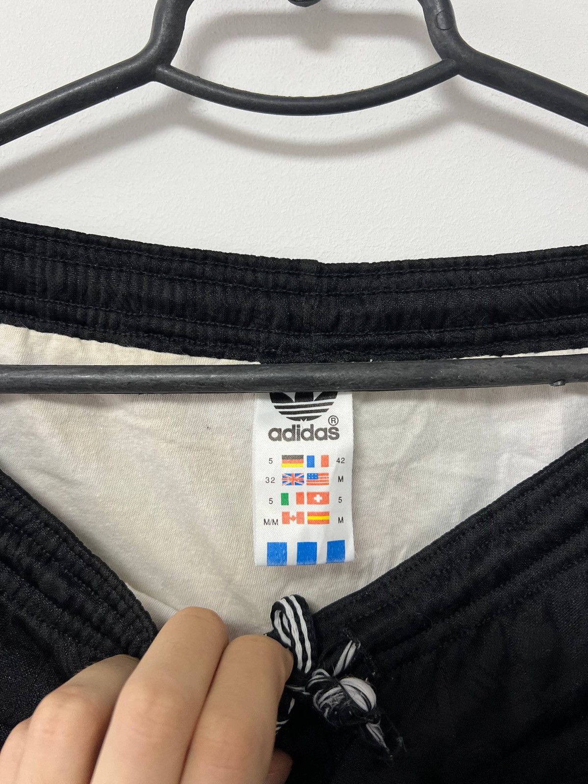 Adidas Vintage adidas shorts sz 32 made in United Kingdom Size US 32 / EU 48 - 12 Thumbnail
