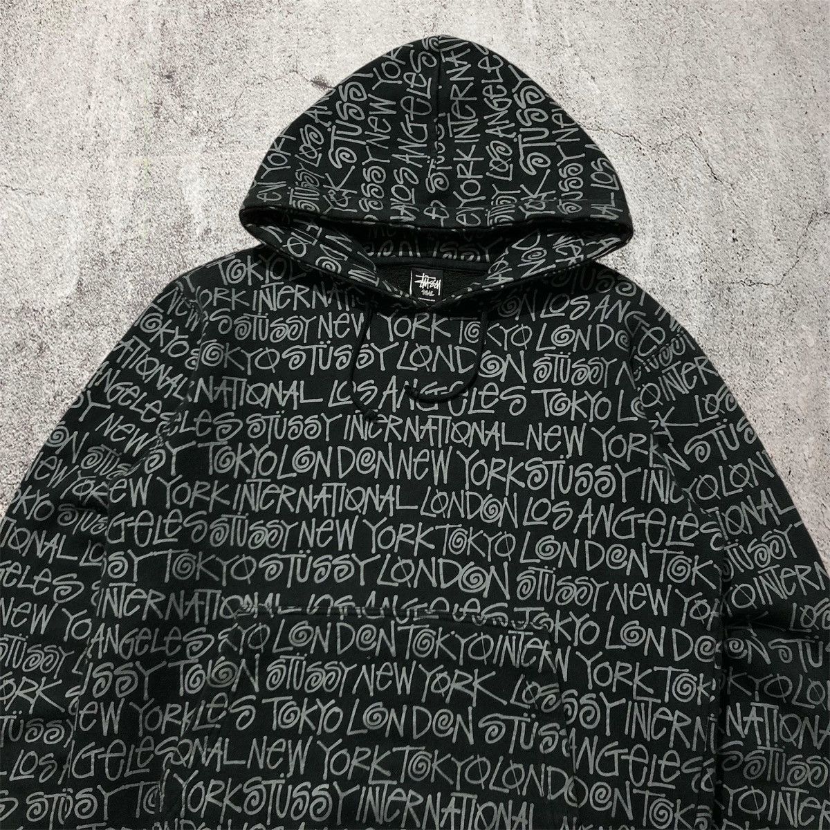 Stussy Stussy World Tour Monogram Logo Pull Over Hoodie Black Size US L / EU 52-54 / 3 - 2 Thumbnail