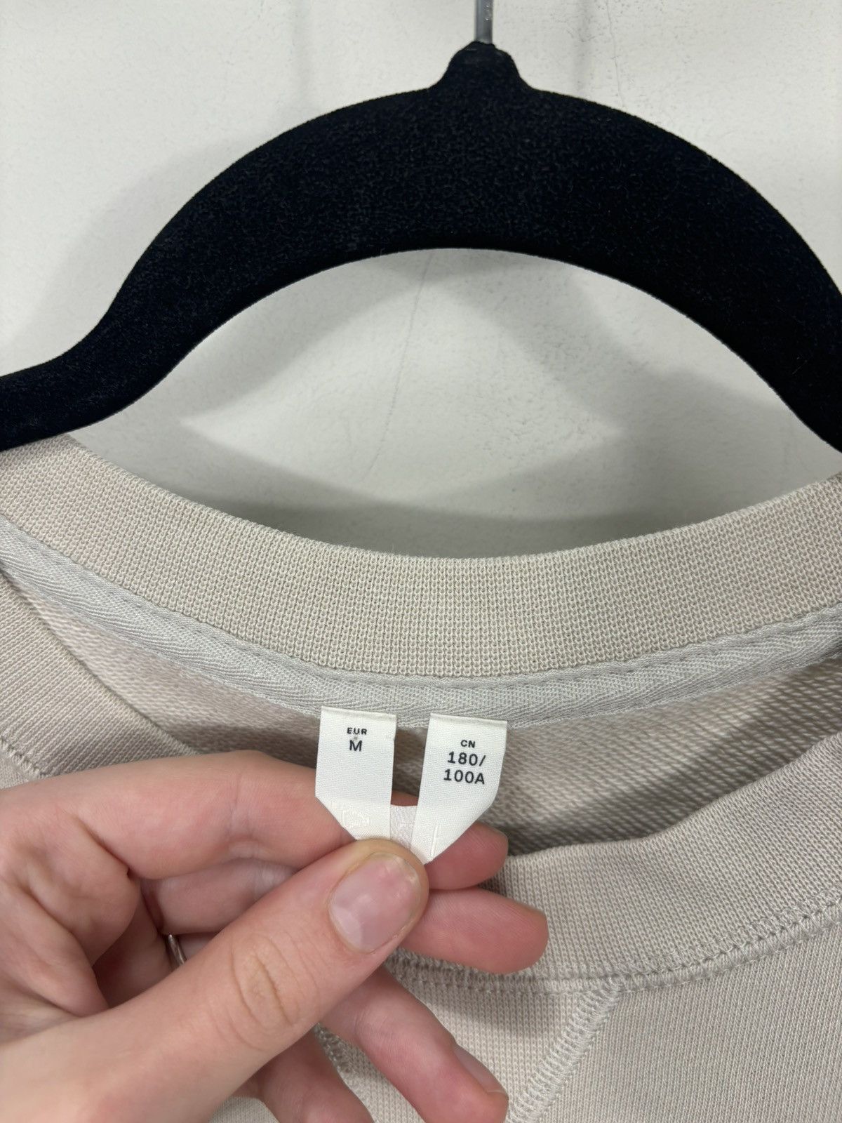 Arket Arket Men’s Beige Classic 2011 Pullover Sweatshirt Size US M / EU 48-50 / 2 - 7 Thumbnail