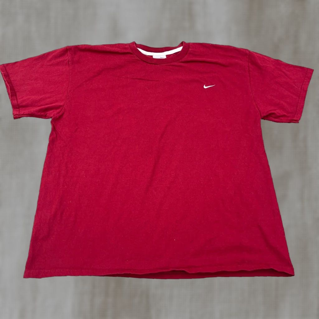 Nike VINTAGE Nike Shirt Men XL Red White Tee Mini Swoosh 2000s Gray Tag Adult Shirt XL Red White Nike Retro Classic 2000s Mens Size US XL / EU 56 / 4 - 1 Thumbnail