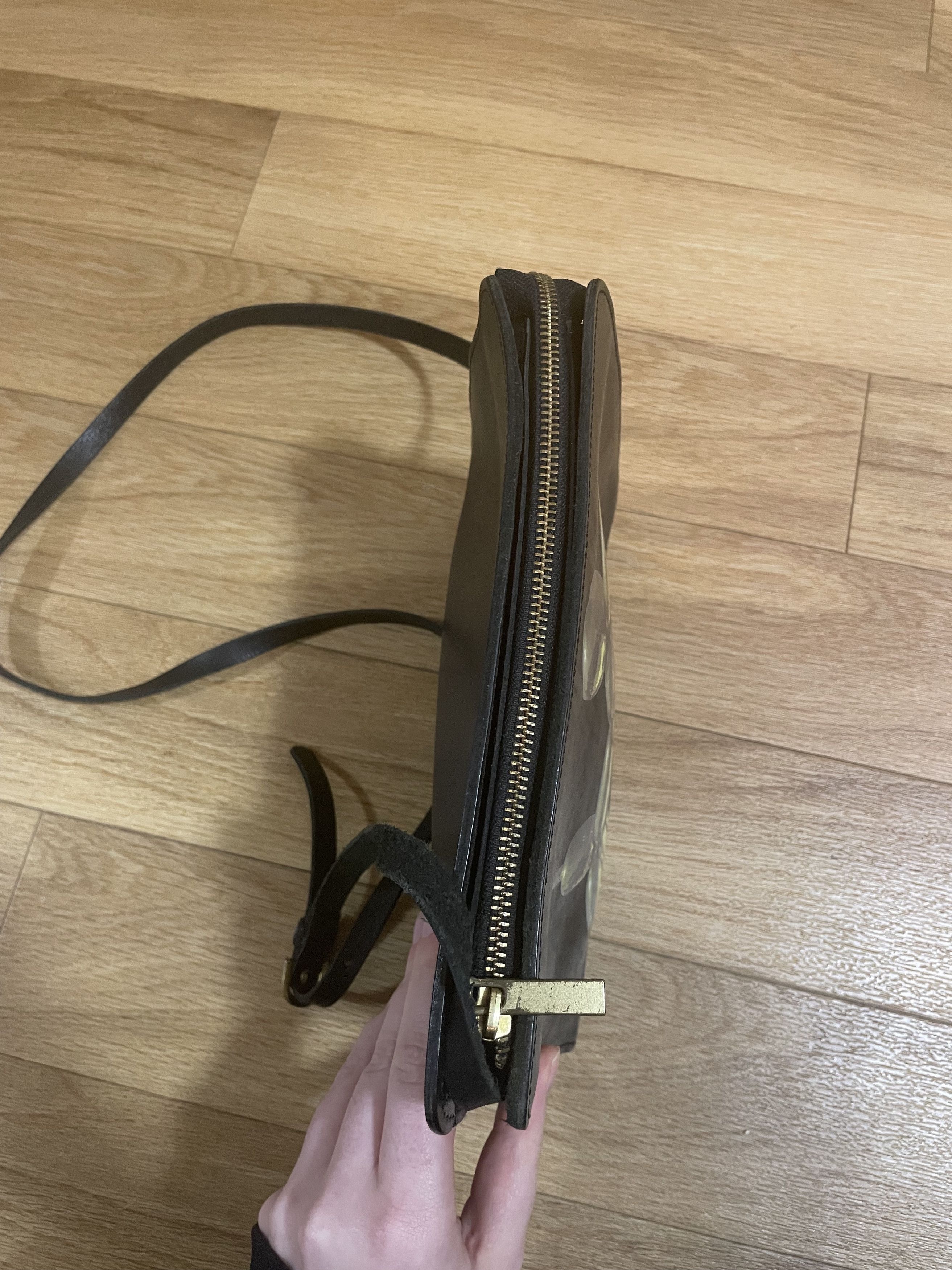 H&M Jeff Koons X H&M Balloon Dog Black Leather Crossbody Purse Size ONE SIZE - 8 Thumbnail