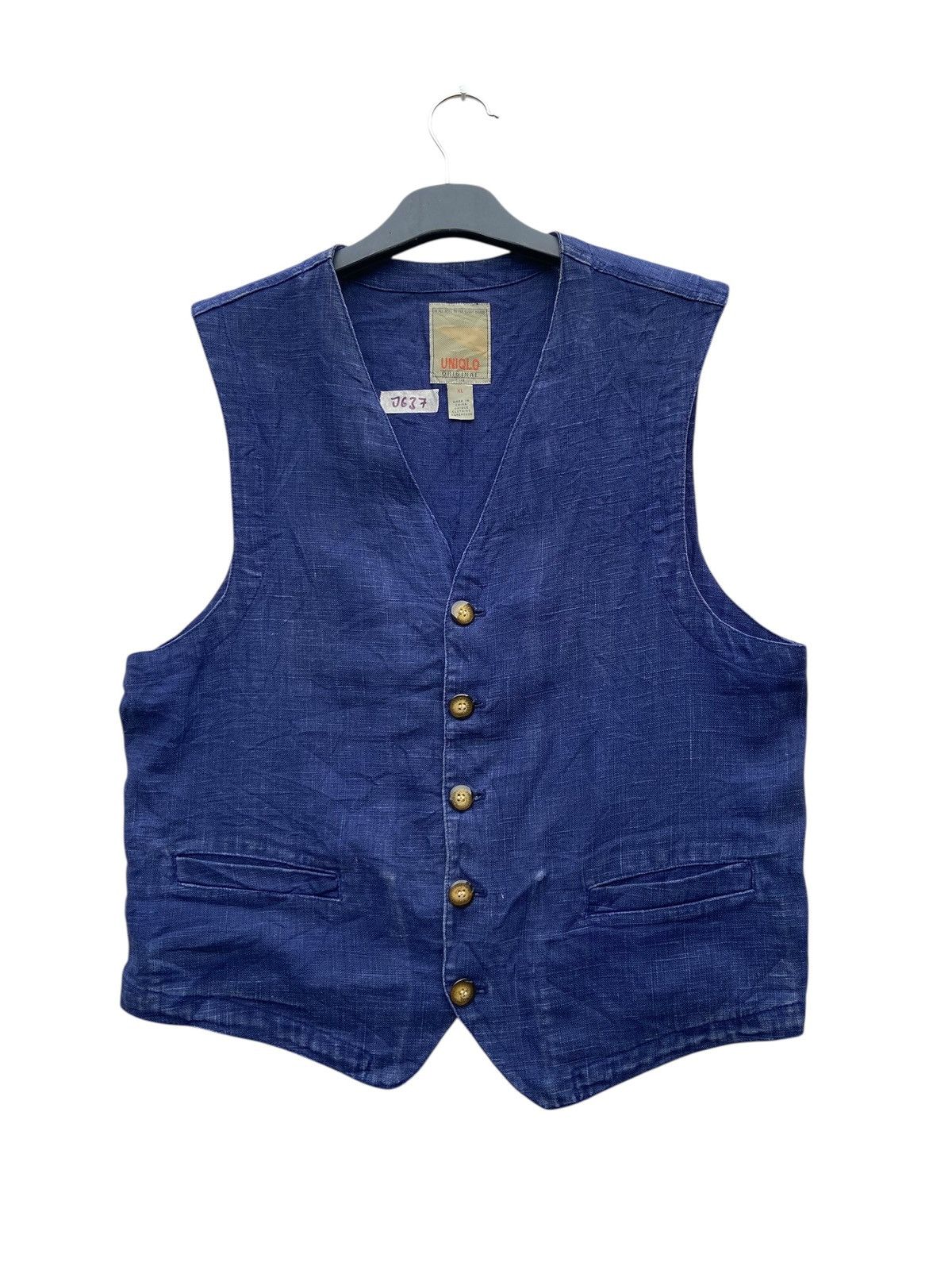 Uniqlo Vintage 80/90s Uniqlo Vest Size US XL / EU 56 / 4 - 1 Thumbnail