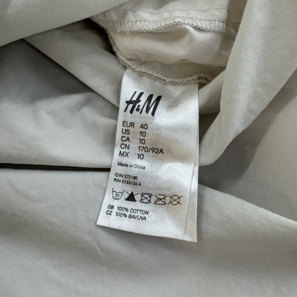 H&M × Maison Margiela 12’s Maison Martin Margiela x H&M Circular Shirt Size M / US 6-8 / IT 42-44 - 6 Thumbnail
