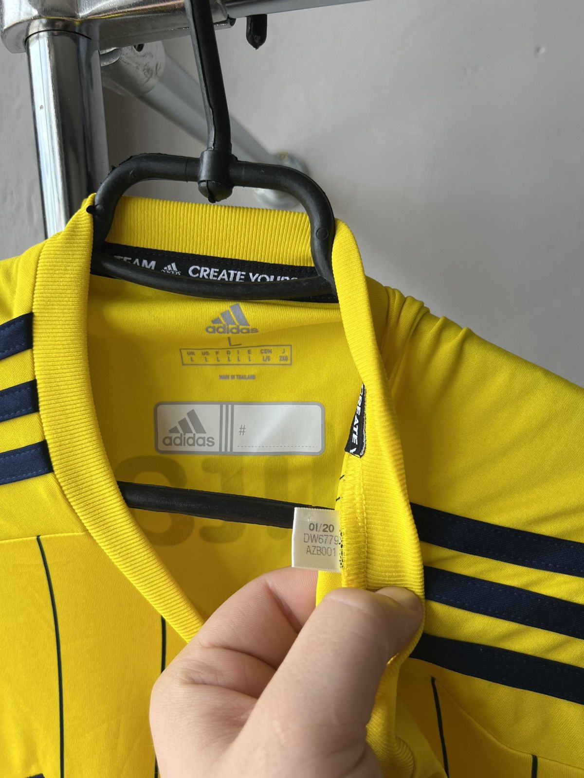 Adidas 2020 HAMPSHIRE CRICKET T20 VITALITY BLAST GAME JERSEY SHIRT Size US L / EU 52-54 / 3 - 12 Thumbnail