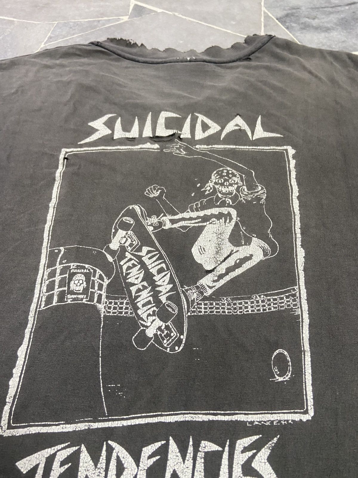Band Tees Vintage 90s Suicidal Tendencies Punk Distressed Band Tee Size US M / EU 48-50 / 2 - 9 Thumbnail