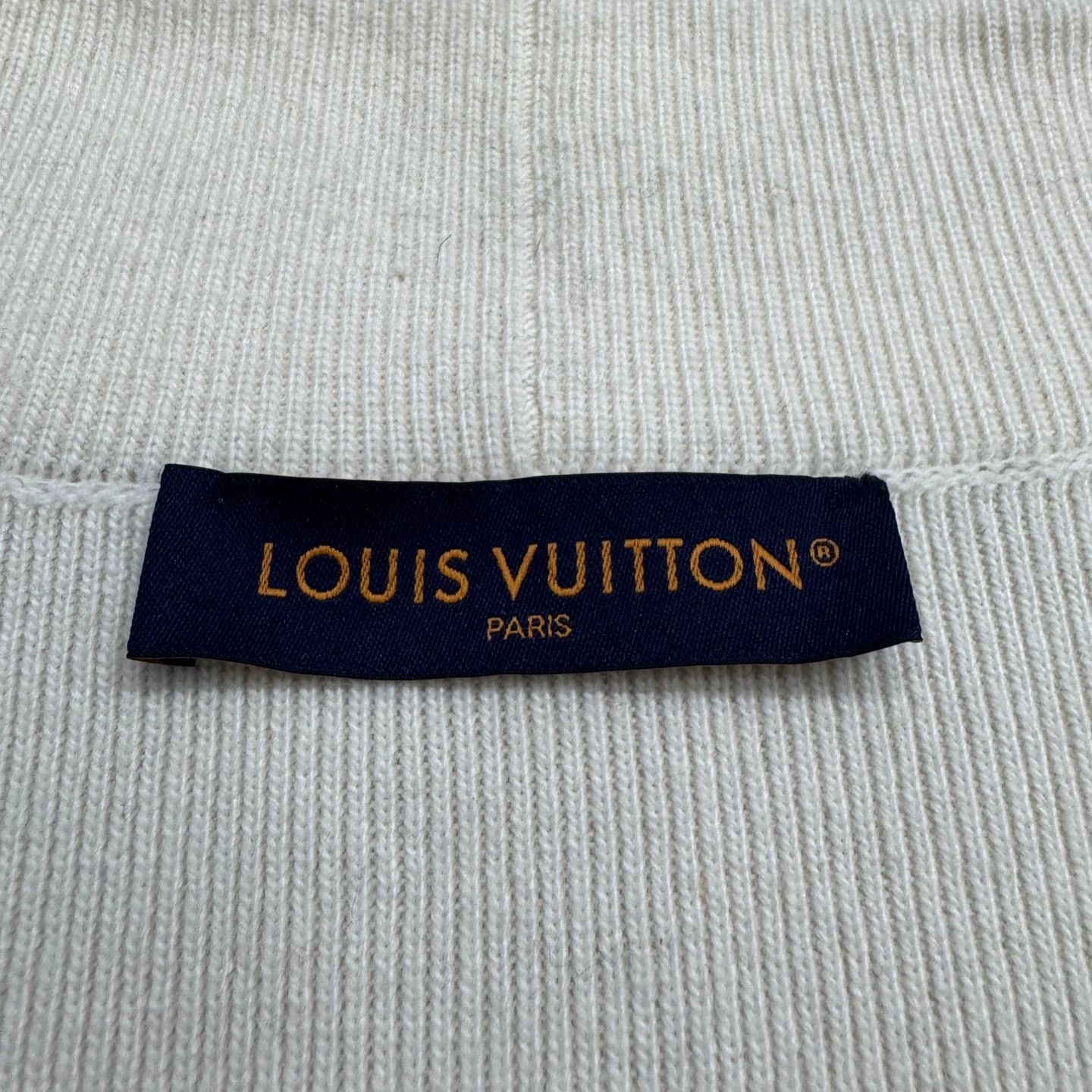 Louis Vuitton LV 4L Wool Knit Shawl FW25 98 New Stain Size 4XL / US 24-26 - 3 Thumbnail