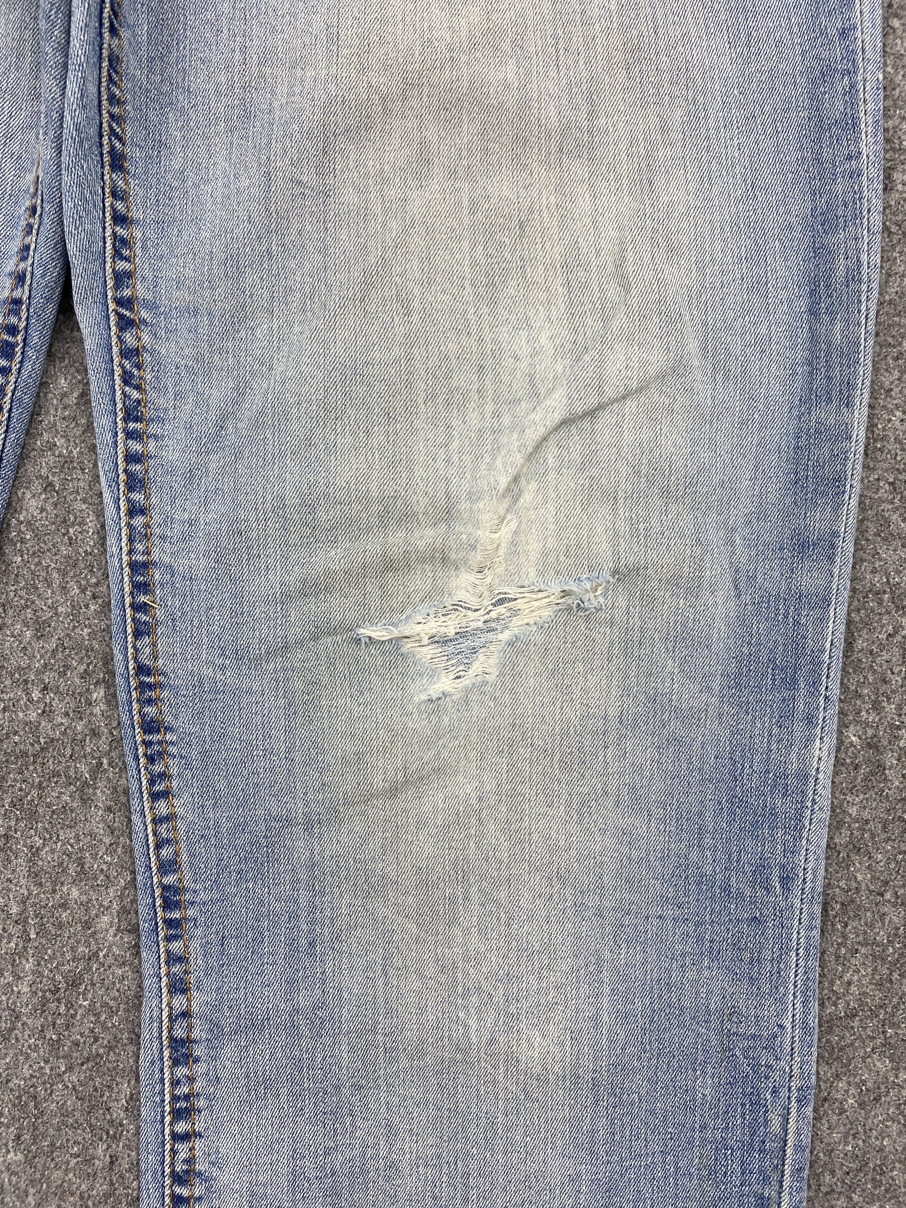 Levi's × Vintage Vintage Levis 541 Blue Faded Jeans Size US 35 - 11 Thumbnail
