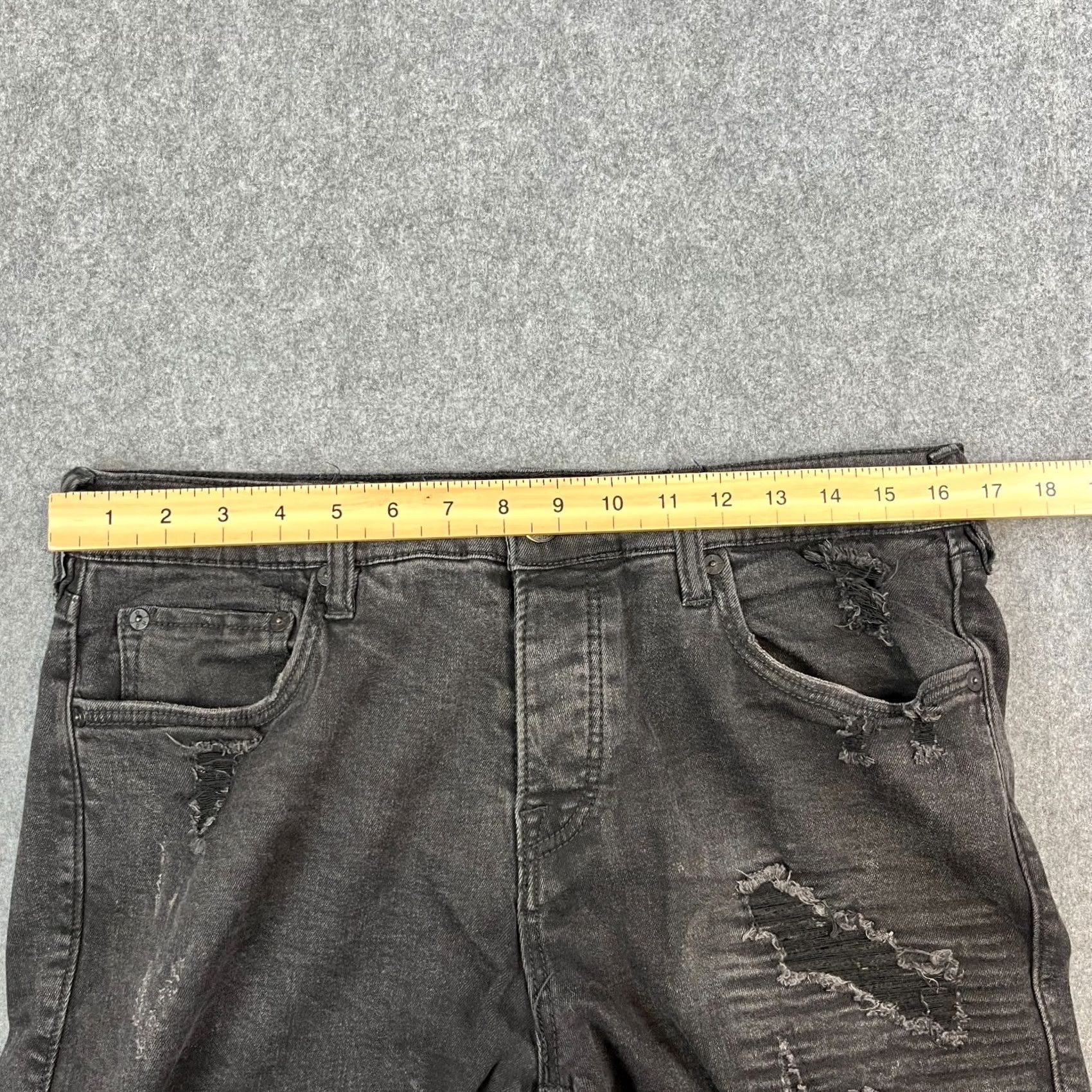 True Religion True Religion Jeans Relaxed Skinny 32 Dark Grey Denim 5-Pocket Rocco Men Fashion Vintage? No (adjusted) Size US 32 / EU 48 - 6 Thumbnail