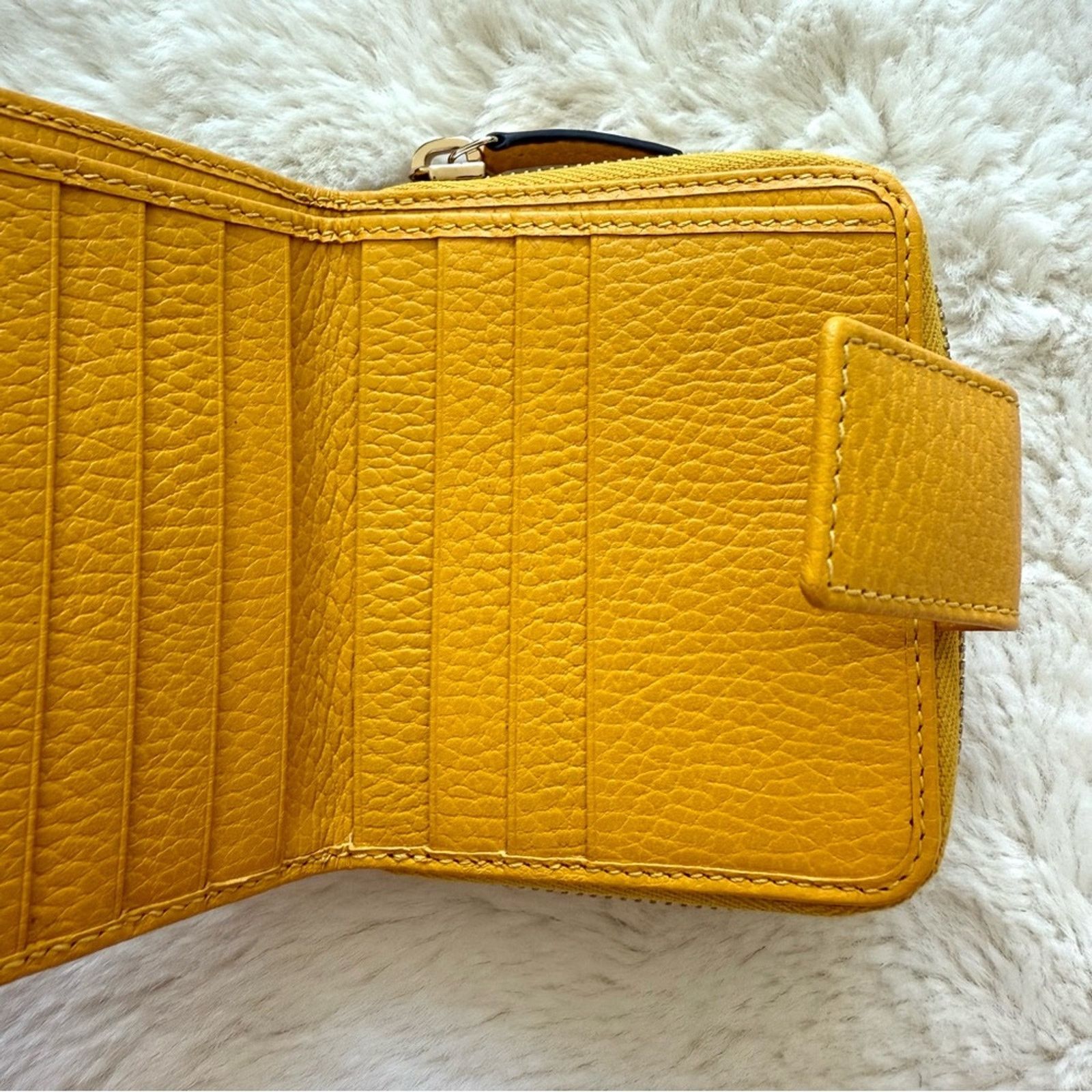 Gucci NWT!!! Gucci unisex wallet with zipper Authentic Size ONE SIZE - 4 Thumbnail