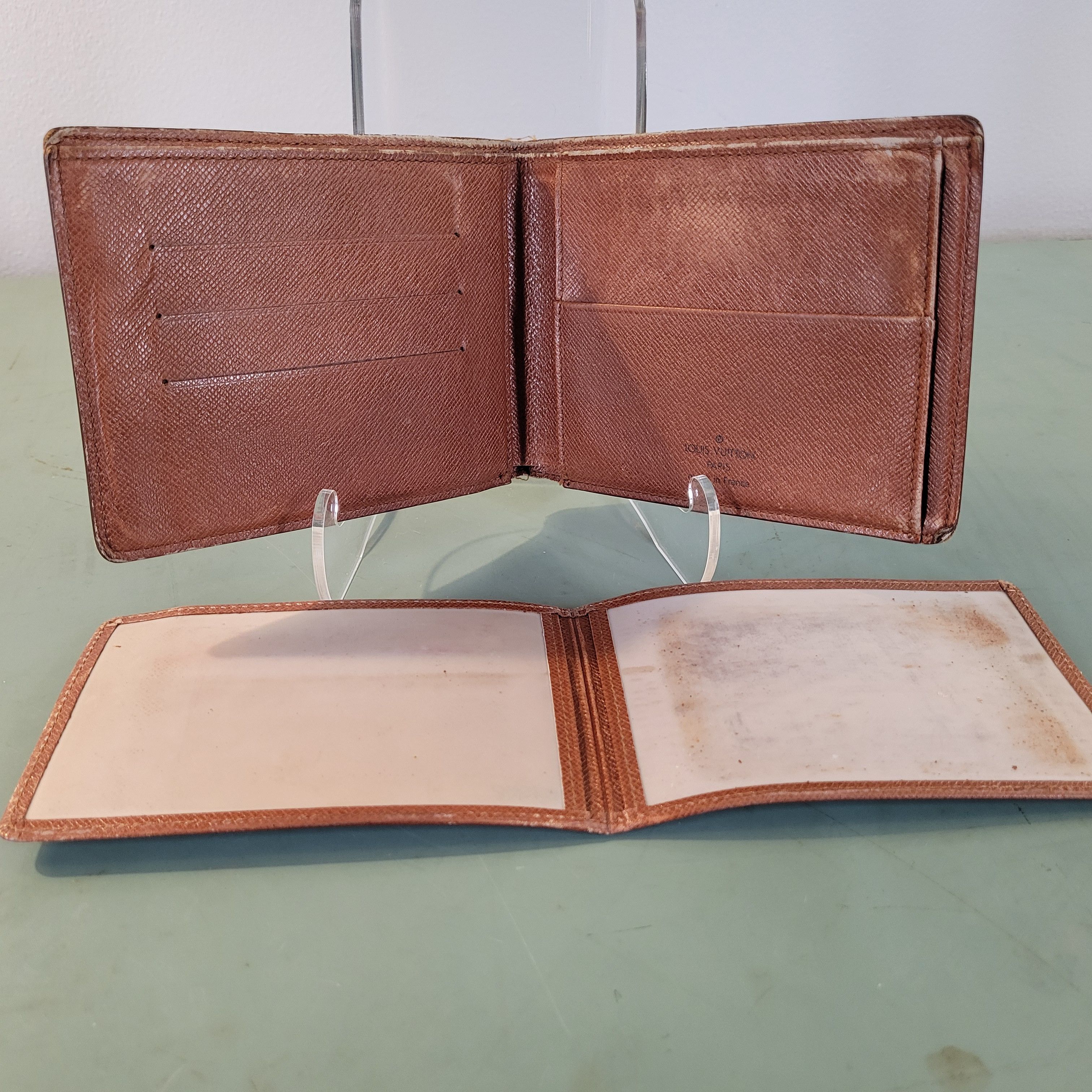 Louis Vuitton Rare Louis Vuitton Monogram Large Bifold With Card Insert Size ONE SIZE - 3 Thumbnail