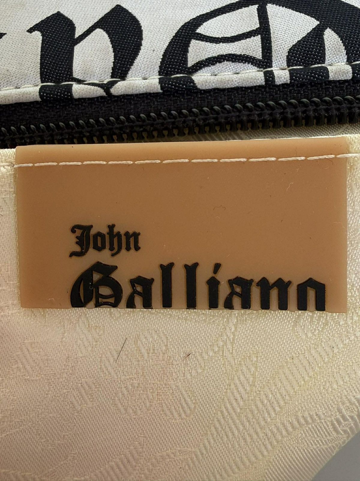 John Galliano John Galliano Newspaper Print Handbag Size ONE SIZE - 13 Thumbnail