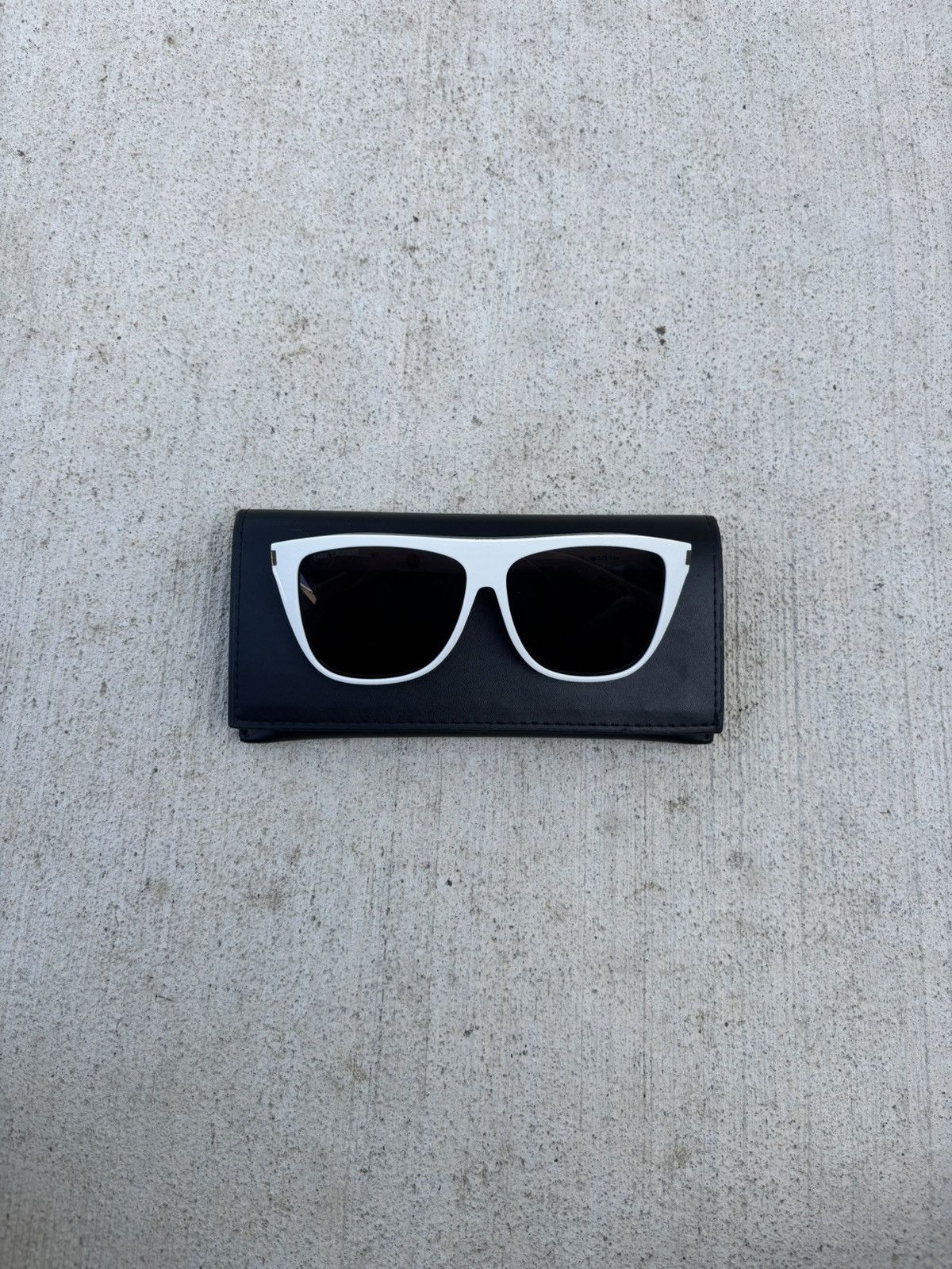 Saint Laurent Paris Saint Laurent Sunglasses Size ONE SIZE - 1 Thumbnail