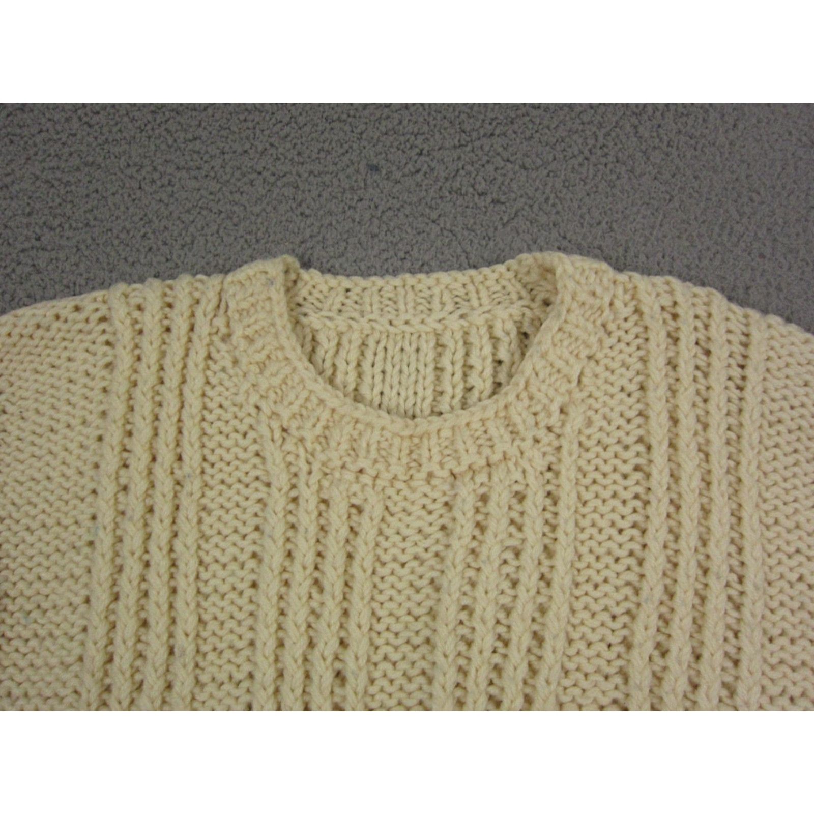 Vintage VINTAGE Wool Sweater Womens Large Ivory Wool Cable Knit Crew Neck Pullover 80s 90s USA Womens Size L / US 10 / IT 46 - 2 Thumbnail