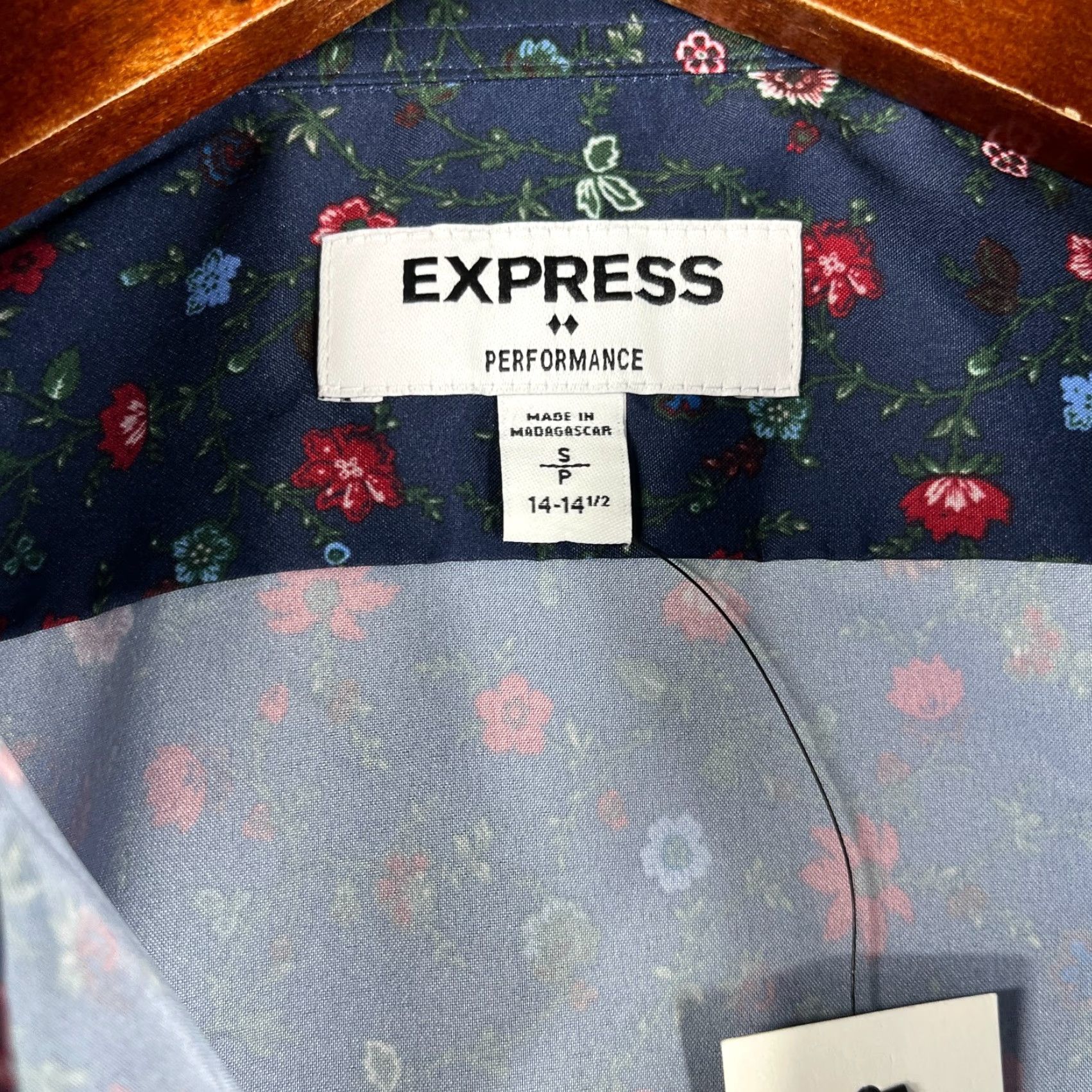 Express Express Shirt Navy Floral Button-Up Long Sleeve Slim Extra Small NEW Size US S / EU 44-46 / 1 - 5 Thumbnail