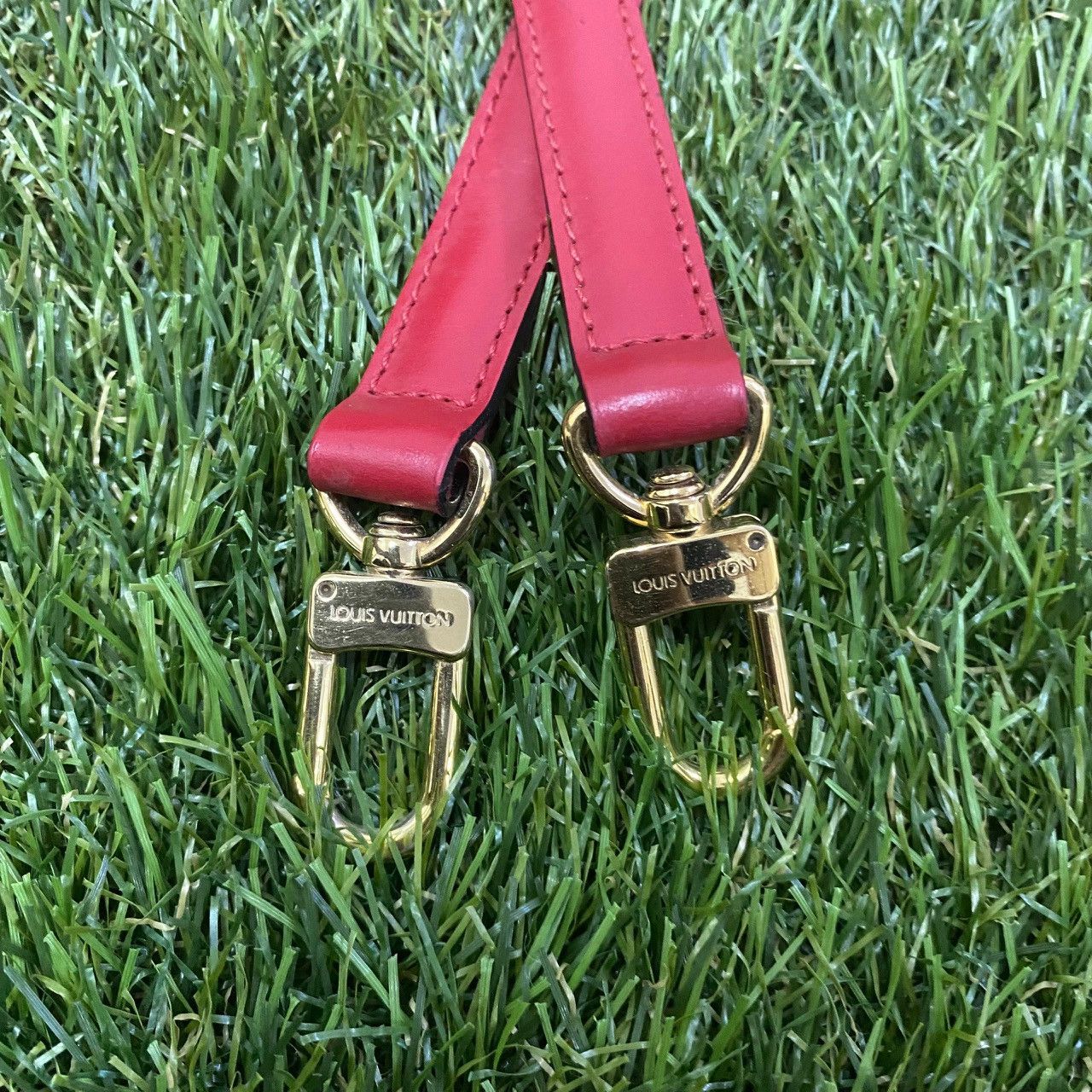 Louis Vuitton Louis Vuitton Red Adjustable Shoulder Strap 6LKO126K – Y2K Size ONE SIZE - 16 Thumbnail