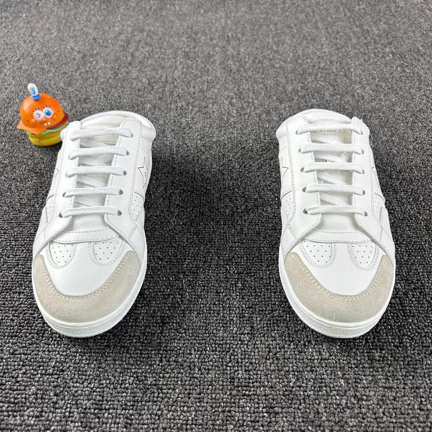 Dior Dior Star White Leather Sneakers EUR 35.5 Size US 5 / IT 35 - 2 Thumbnail