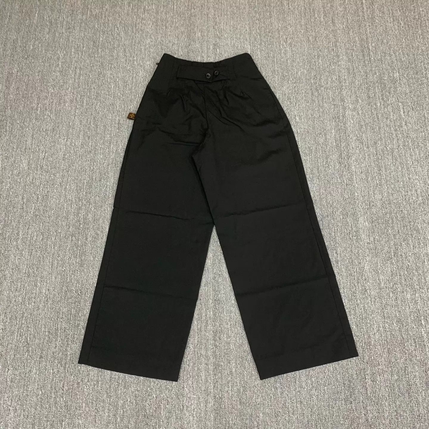 Louis Vuitton LV black wool casual wideleg pants size 36 95 new Size 26" / US 2 / IT 38 - 2 Thumbnail