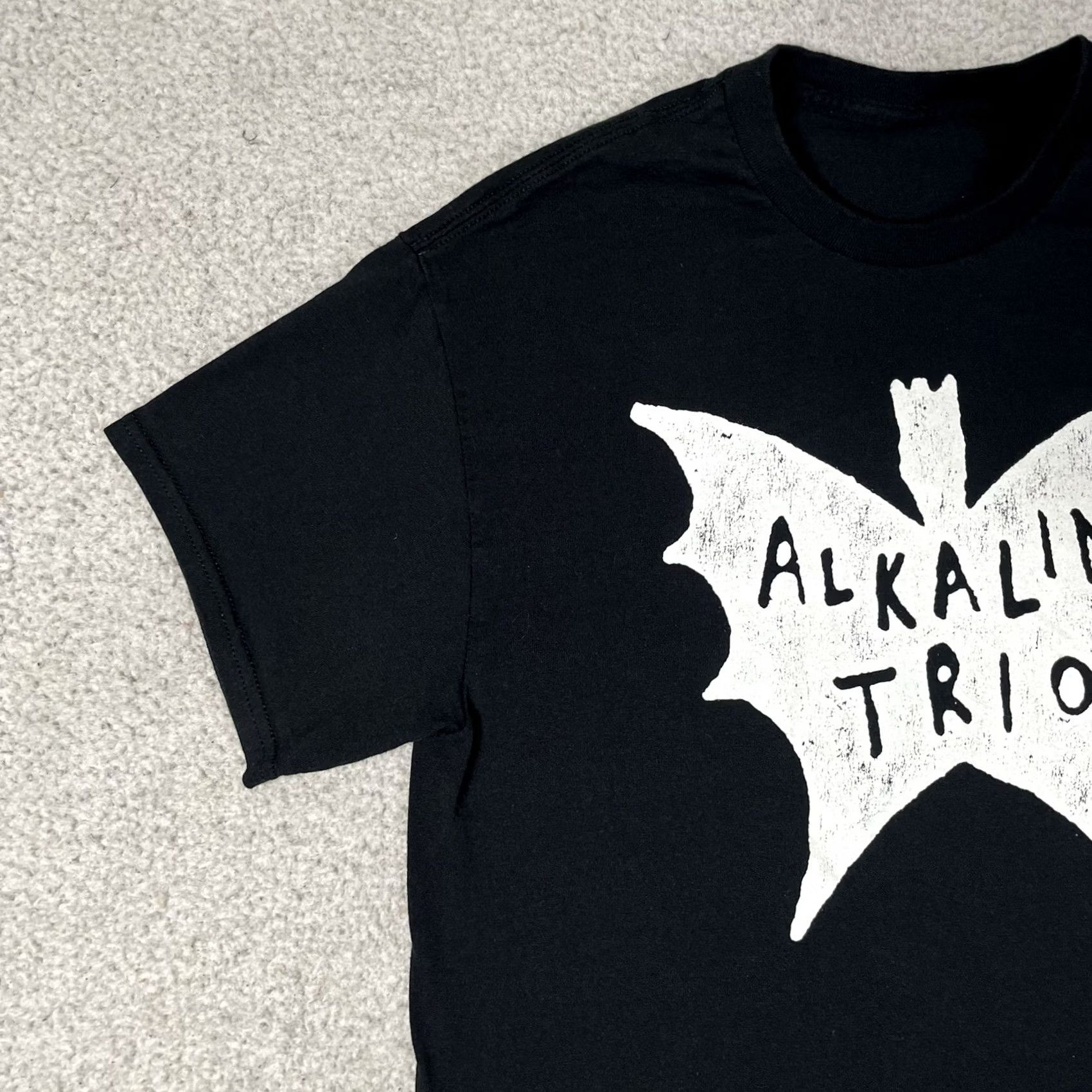 Vintage Alkaline Trio Shirt Mens M Band Rock Emo Punk 2025 Tour Concert Merch Graphic Print Crew Neck Short Sleeve Black Cotton 2020-2029 Men T-Shirt Size US M / EU 48-50 / 2 - 7 Thumbnail