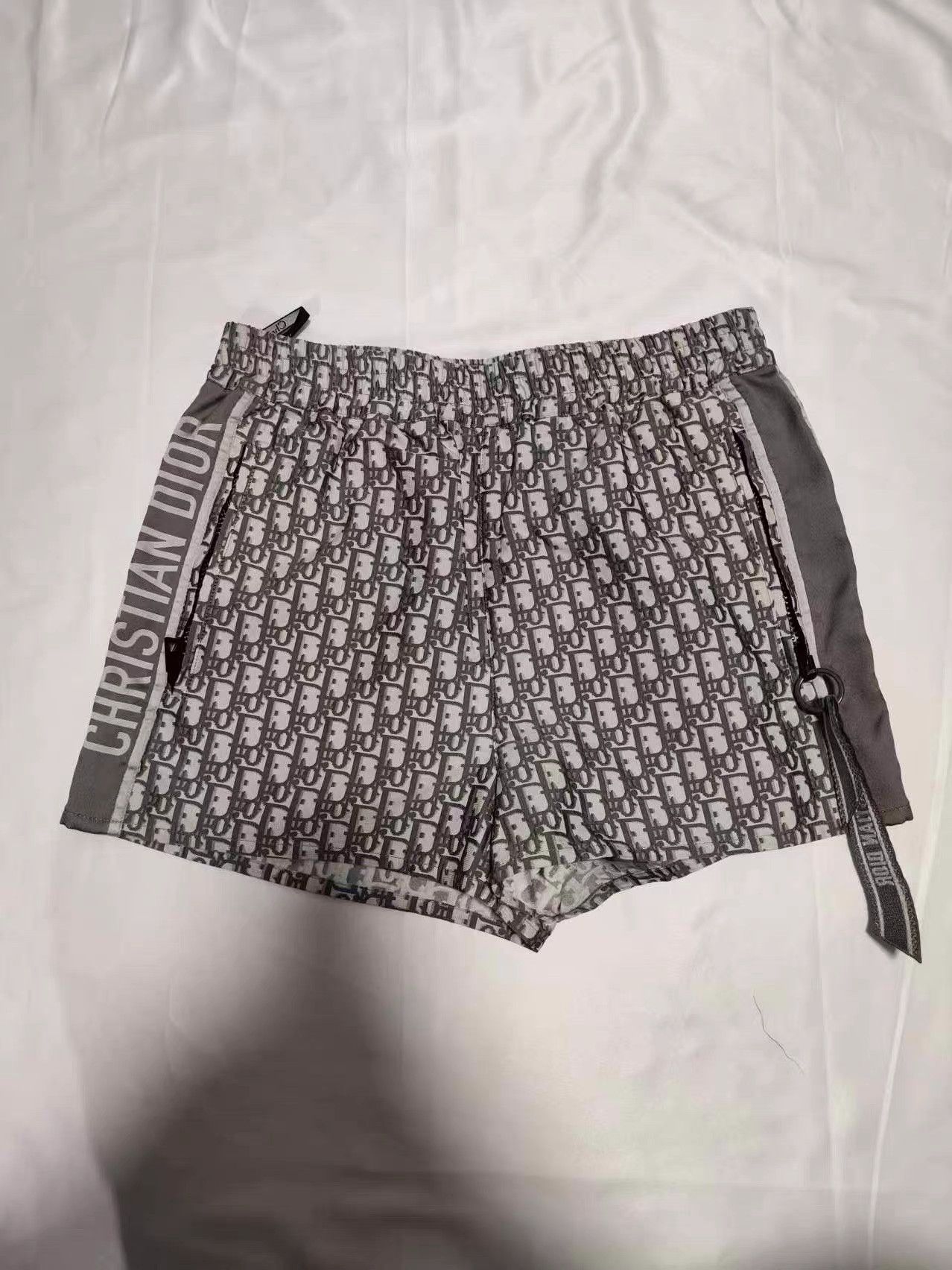 Dior DIOR Printed Technical Taffeta Jacquard Mid-Rise Shorts K13 Size 34" / US 12 / IT 48 - 1 Thumbnail