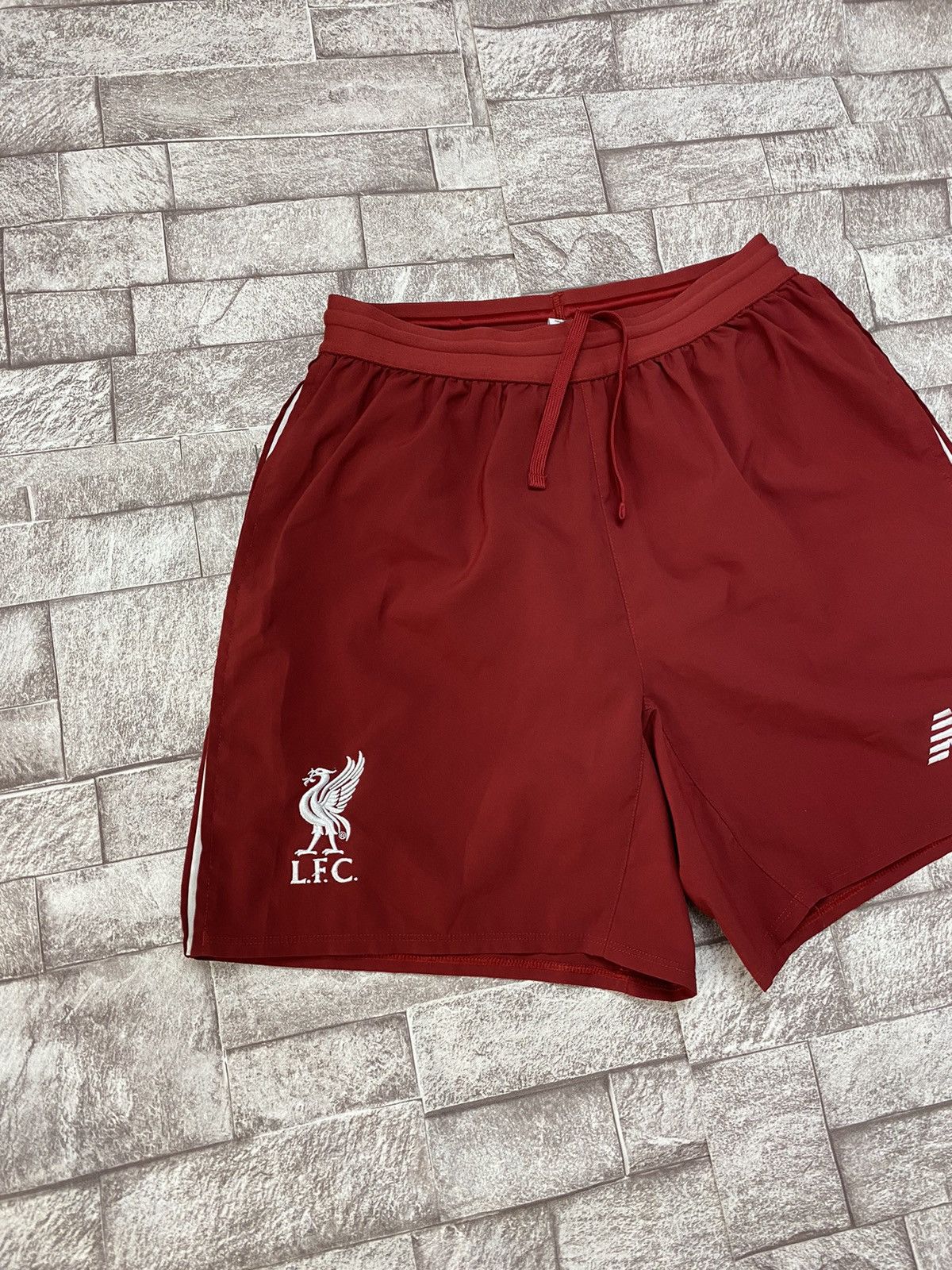 Nike Liverpool Shorts New Balance 2018 Red Home Football Men's Size US 32 / EU 48 - 3 Thumbnail