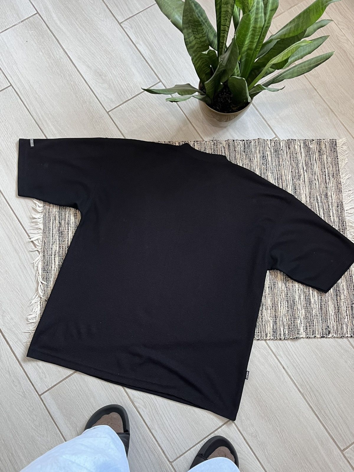 Versace × Vintage Vintage Versace V2 Tshirt Black Logo luxury blank tee Size US L / EU 52-54 / 3 - 13 Thumbnail