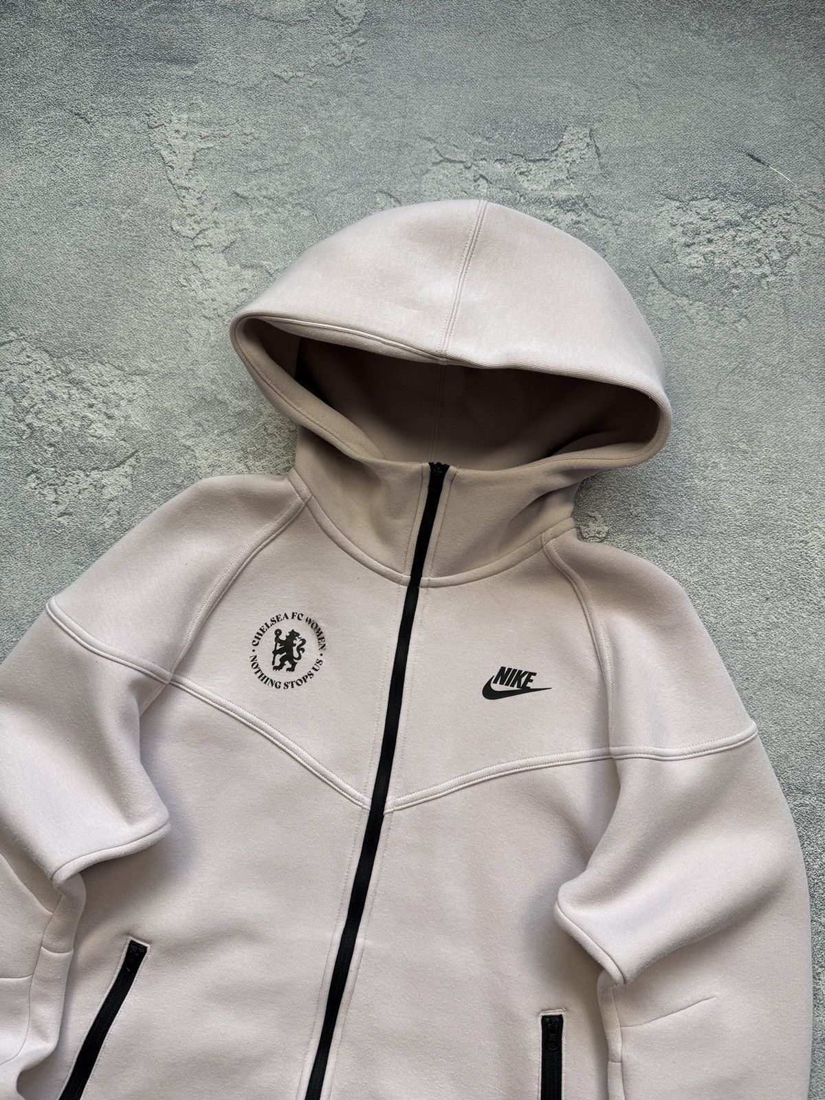 Nike Nike Tech Fleece Women's Chelsea Zip Hoodie Size M Size M / US 6-8 / IT 42-44 - 2 Thumbnail