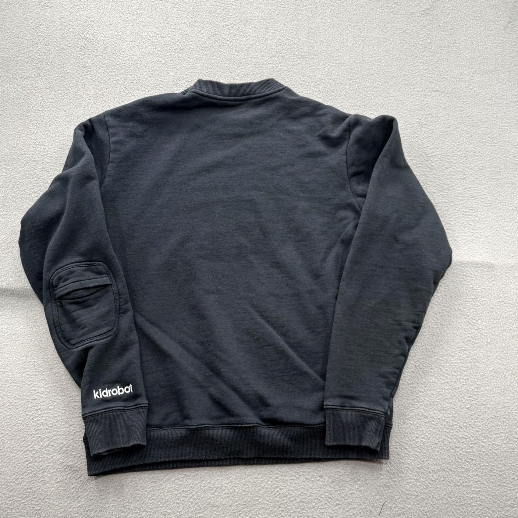 Vintage Kidrobot Sweatshirt Mens Small Black Fleece Crewneck Pullover Cartoon Pocket Graphic Print Logo Embroidered Size US S / EU 44-46 / 1 - 2 Thumbnail