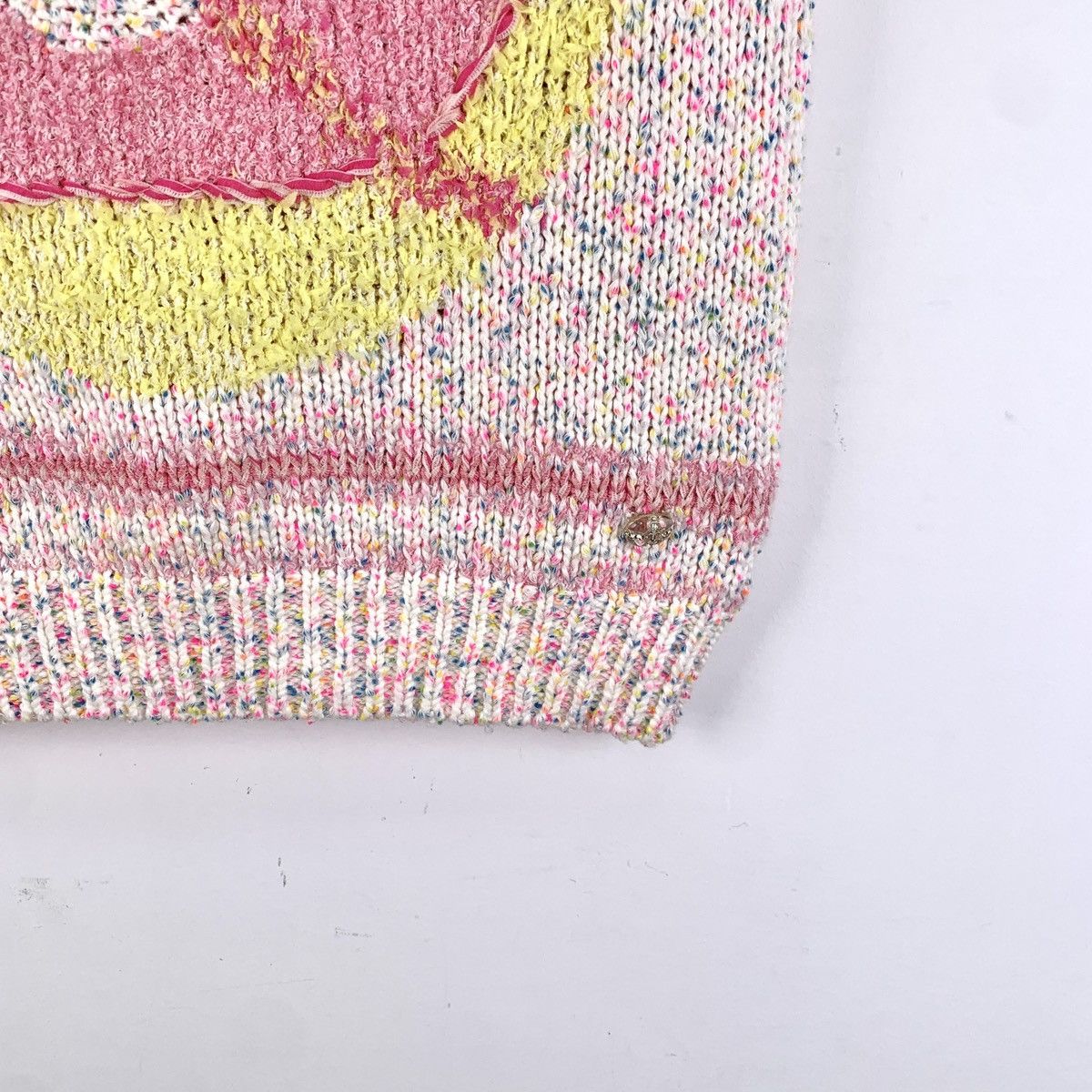 Chanel Chanel 24C Pink Striped Heart Appliqué Cotton Knit Tank Top Size XS / US 0-2 / IT 36-38 - 5 Thumbnail