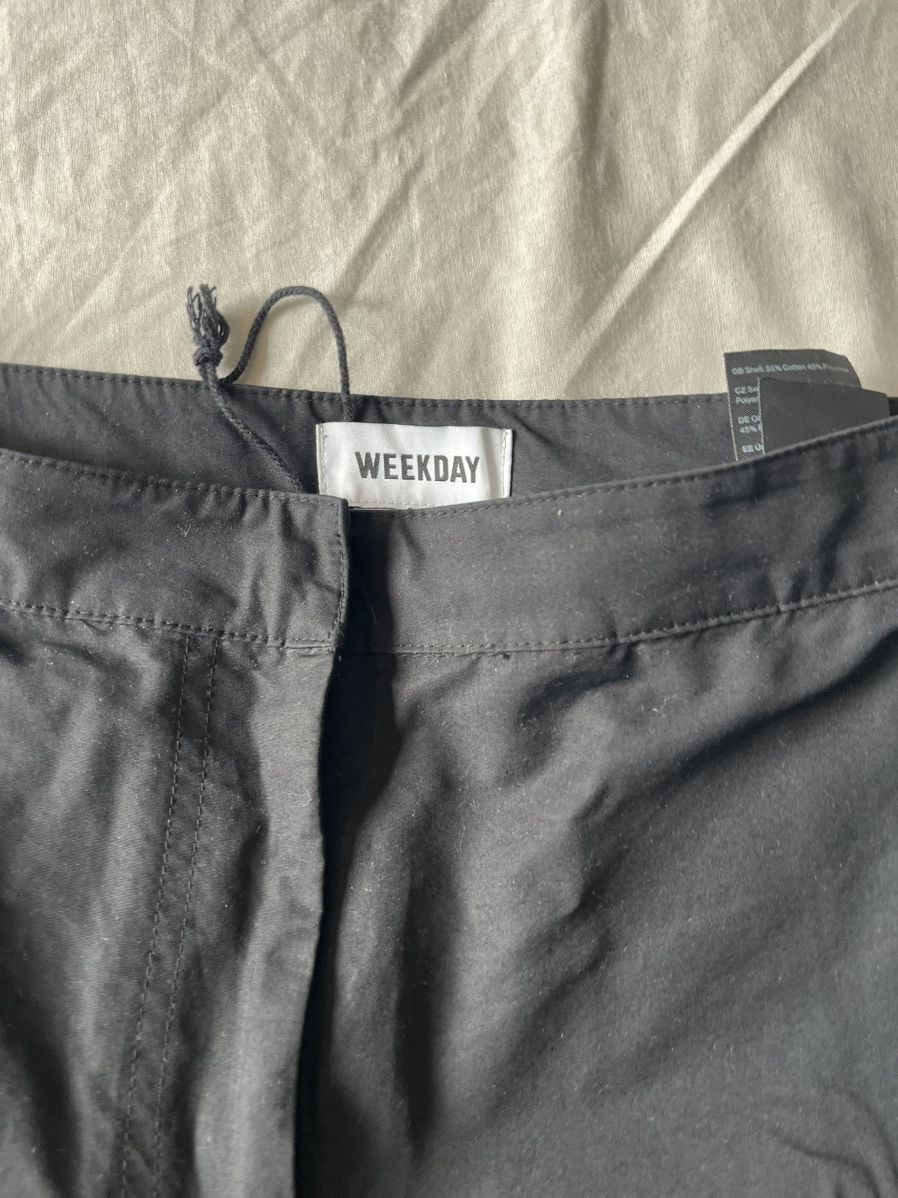 Weekday Weekday baggy trousers Size US 31 - 3 Thumbnail