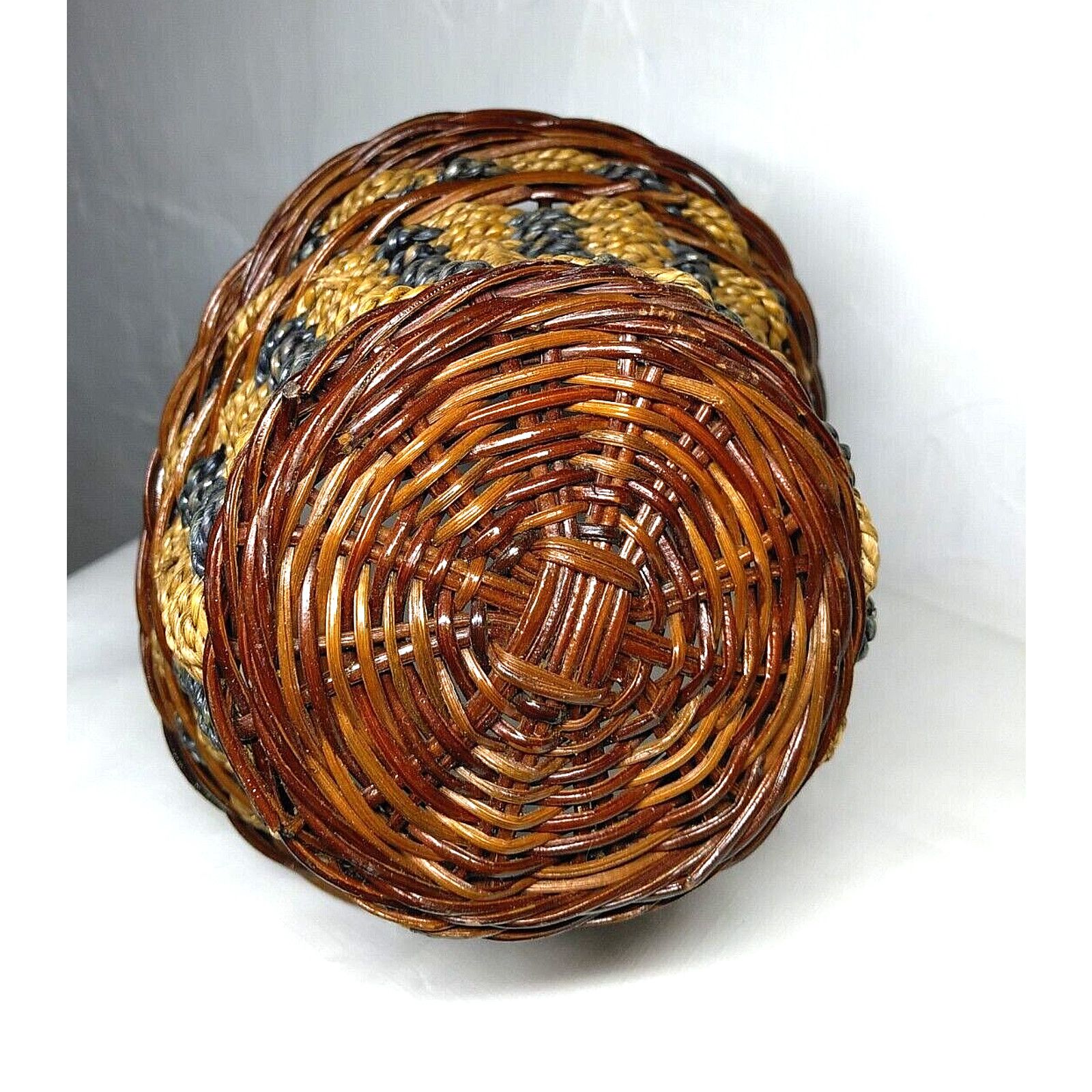 Other Round Straw Rattan Basket w/ "all Hoop Handle- 6.5"x6.5"x12" Size ONE SIZE - 4 Thumbnail