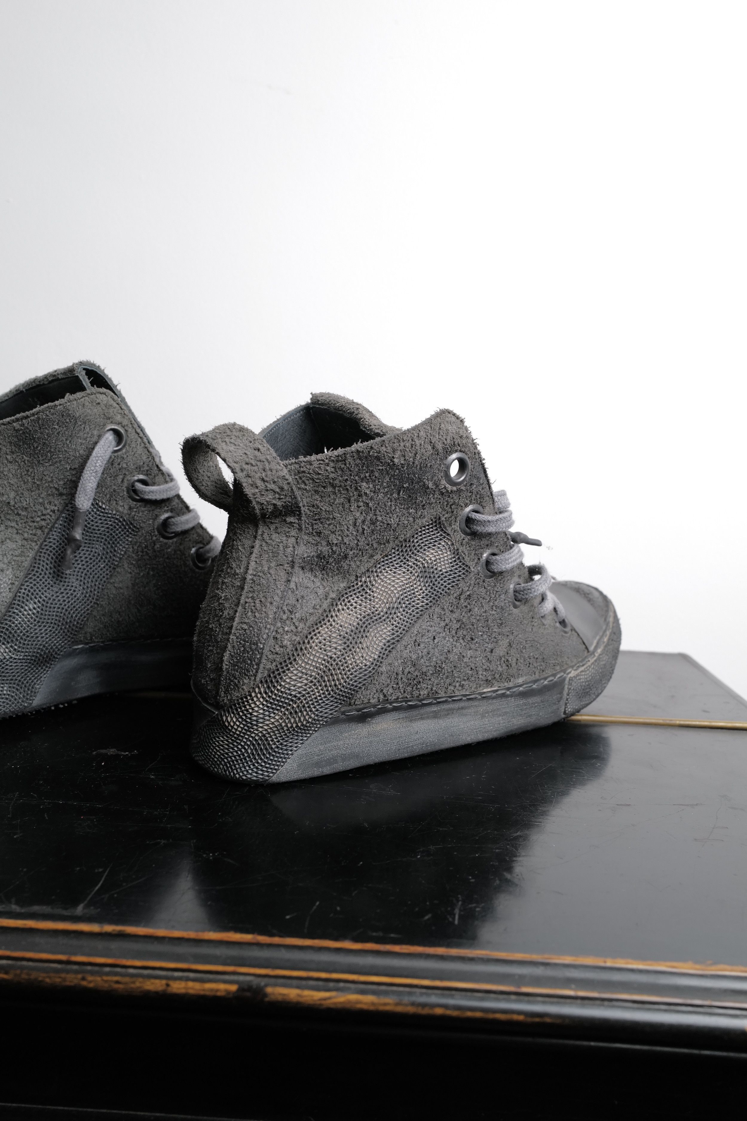 Other NUBUK LEATHER RUBERISED SHOES Size US 7 / EU 40 - 12 Thumbnail