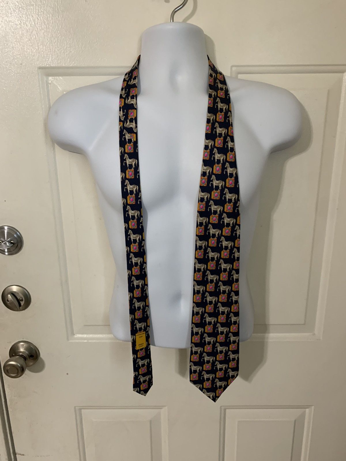 Leonard Paris Show Horses All Silk tie Size ONE SIZE - 1 Thumbnail