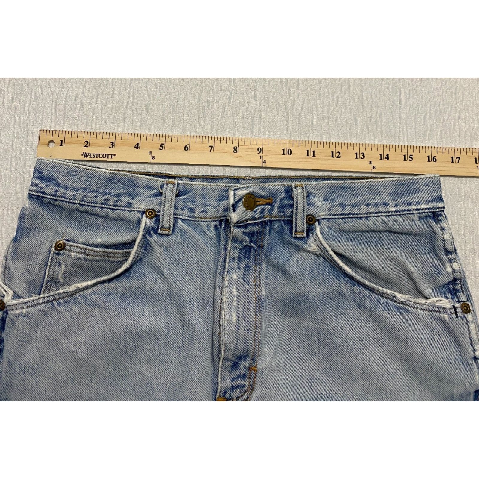 Wrangler VINTAGE Wrangler Jeans Mens 32x29 Blue Distressed Straight Light Wash - Wrangler Jeans Mens 32x29 Blue Distressed Straight Light Wash Size US 32 / EU 48 - 6 Thumbnail