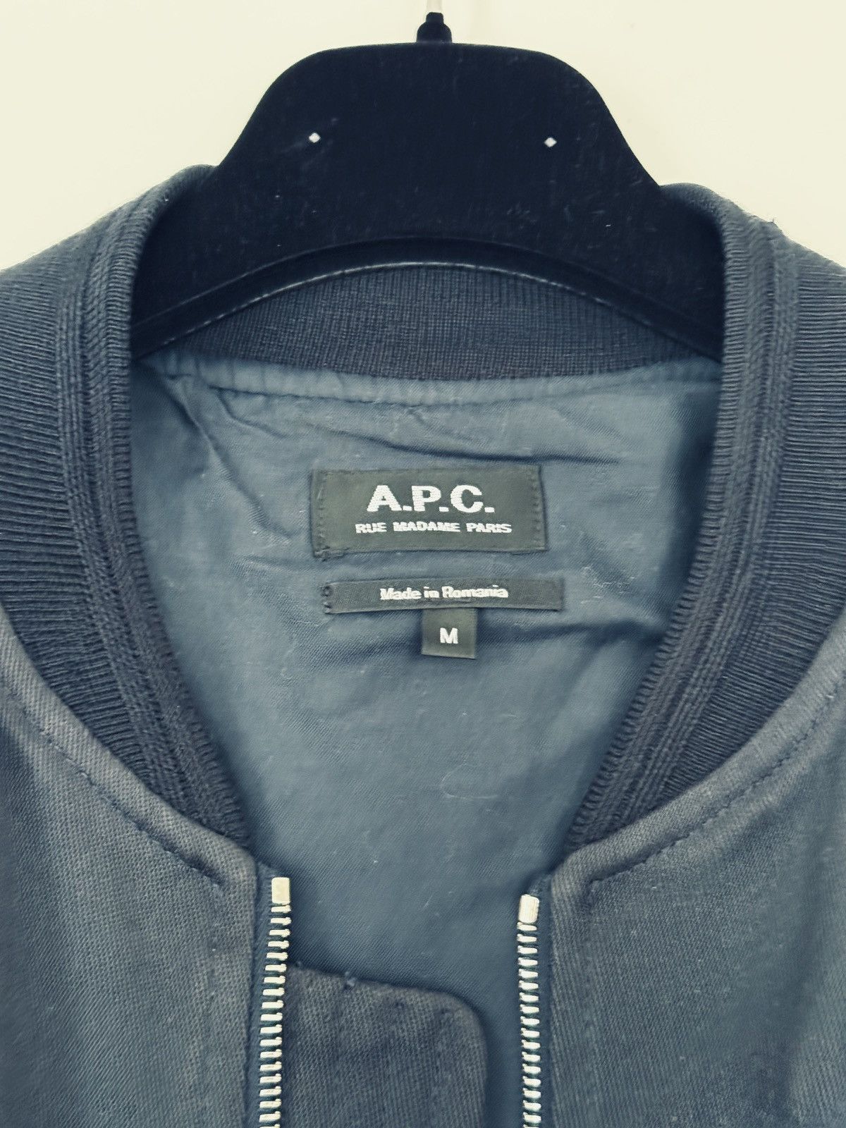 A.P.C. APC bomber Size US M / EU 48-50 / 2 - 3 Thumbnail